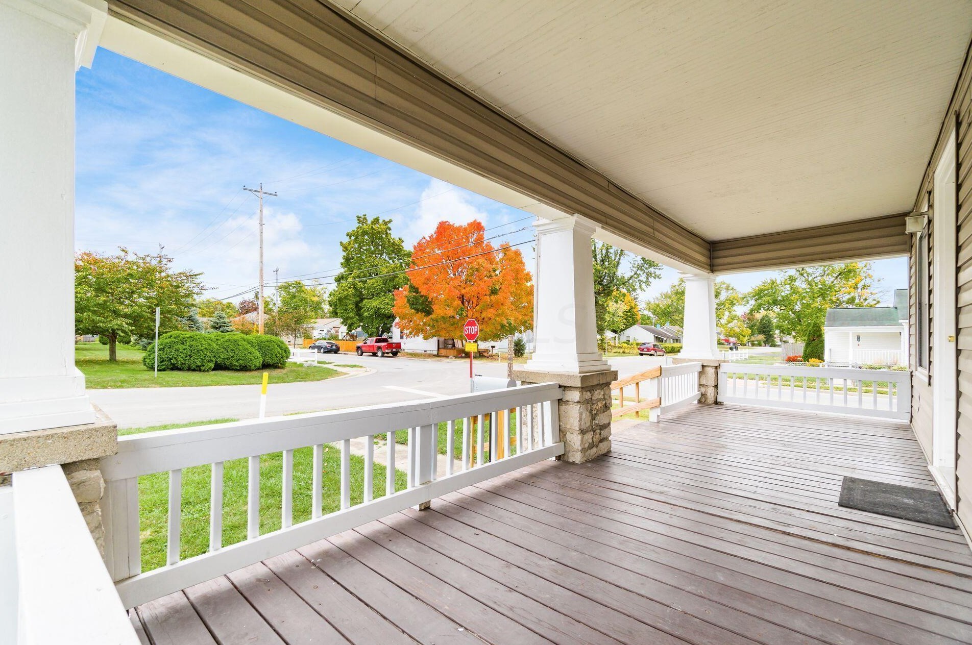 177 Lennox Ave, Columbus OH 43228-1132 exterior