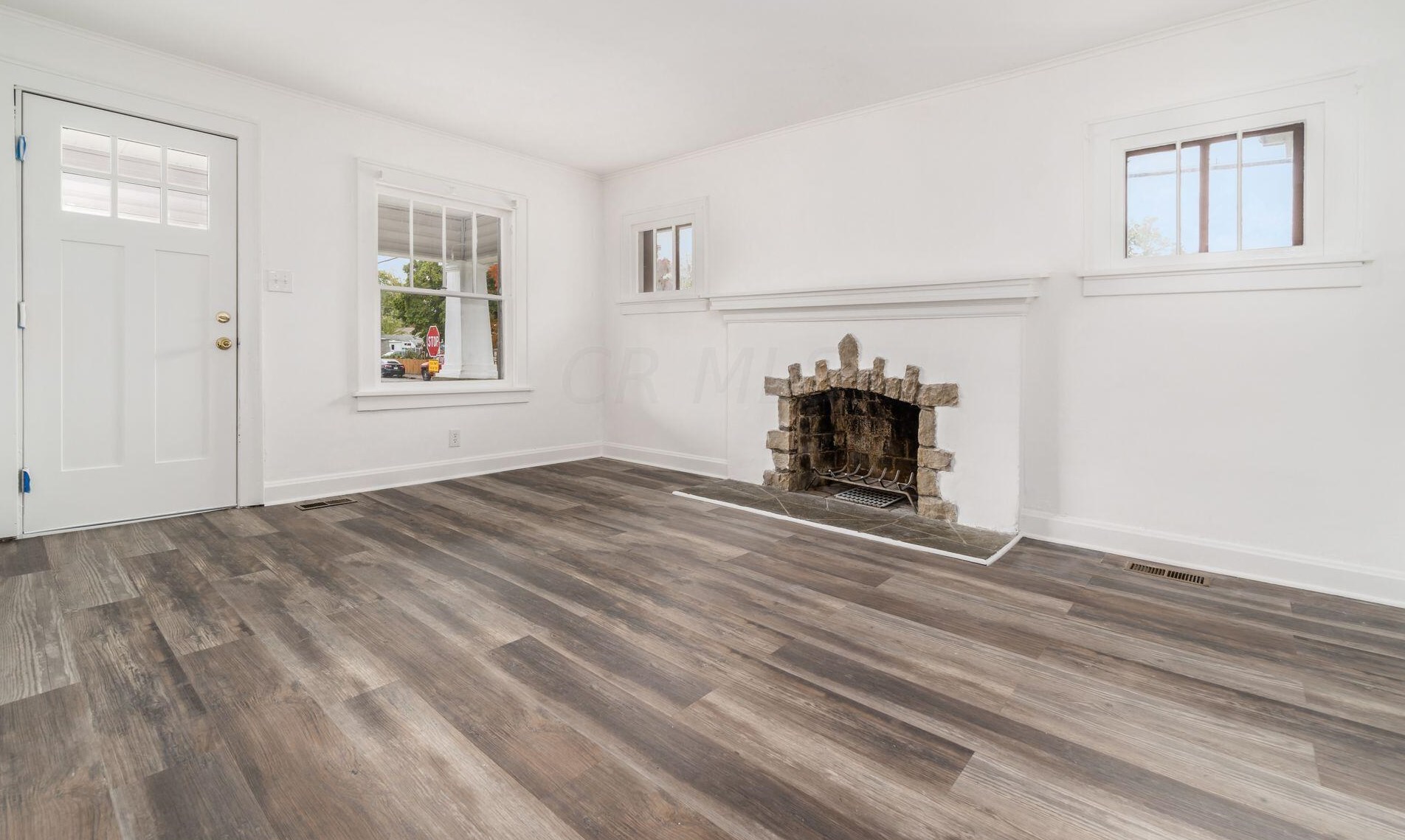 177 Lennox Ave, Columbus OH 43228-1132 exterior