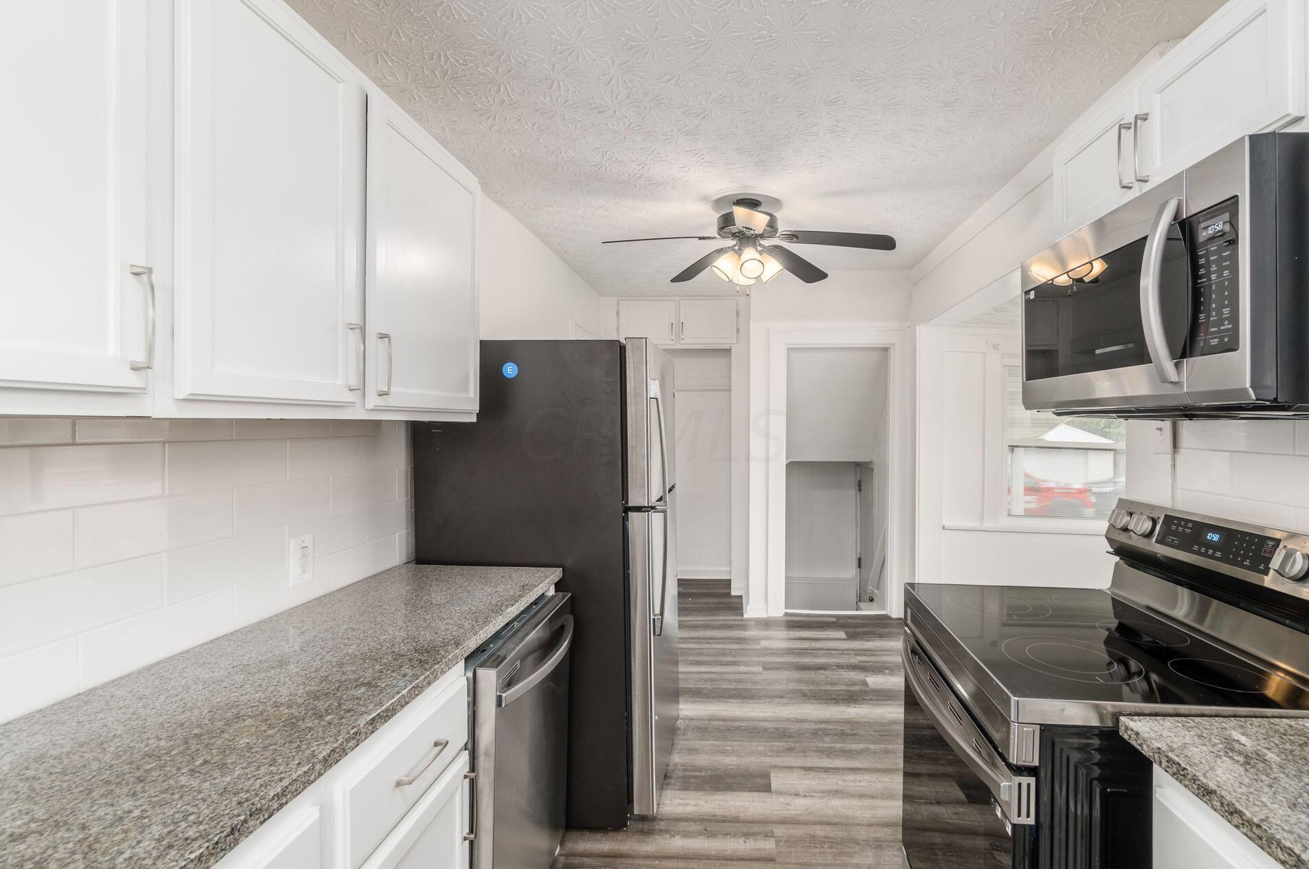 177 Lennox Ave, Columbus OH 43228-1132 exterior