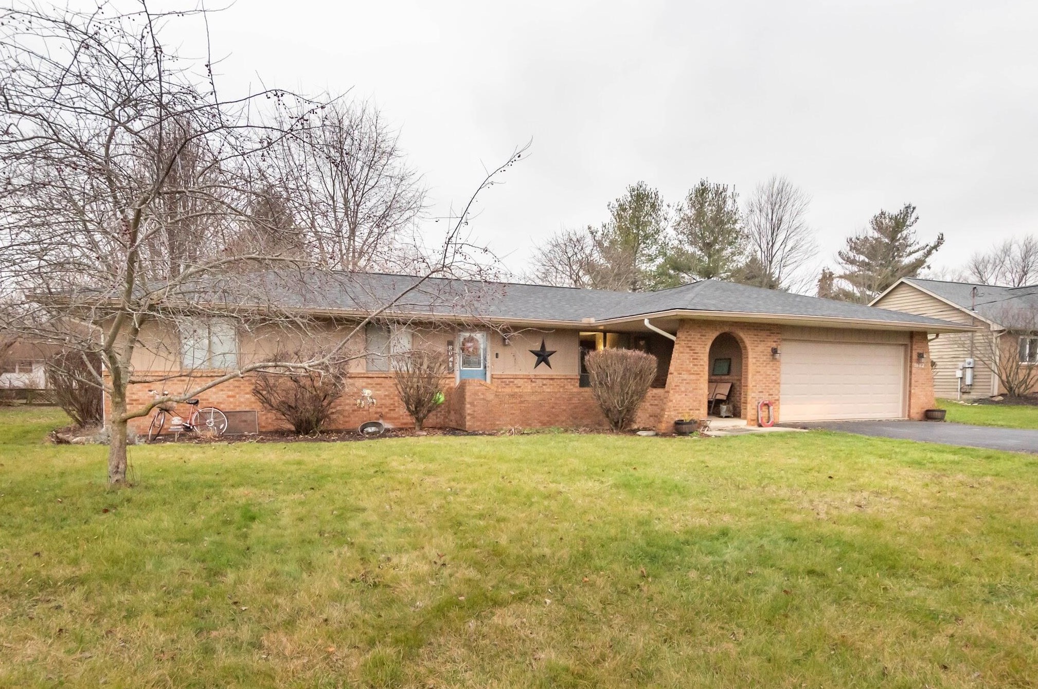 1882 Shoshone Dr, London, OH 43140
