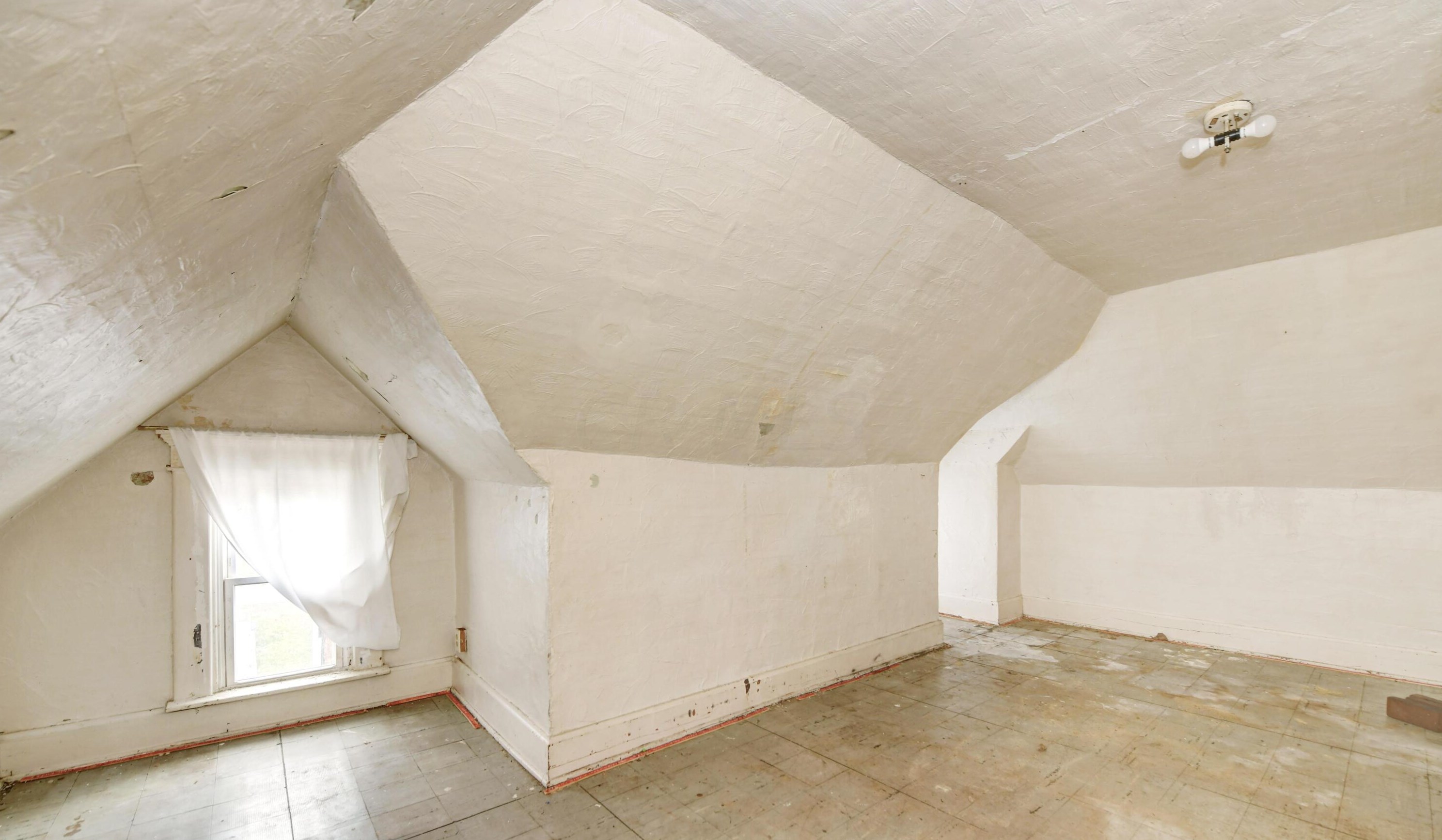 63 Wheatland Ave, Columbus OH  43204-3774 exterior