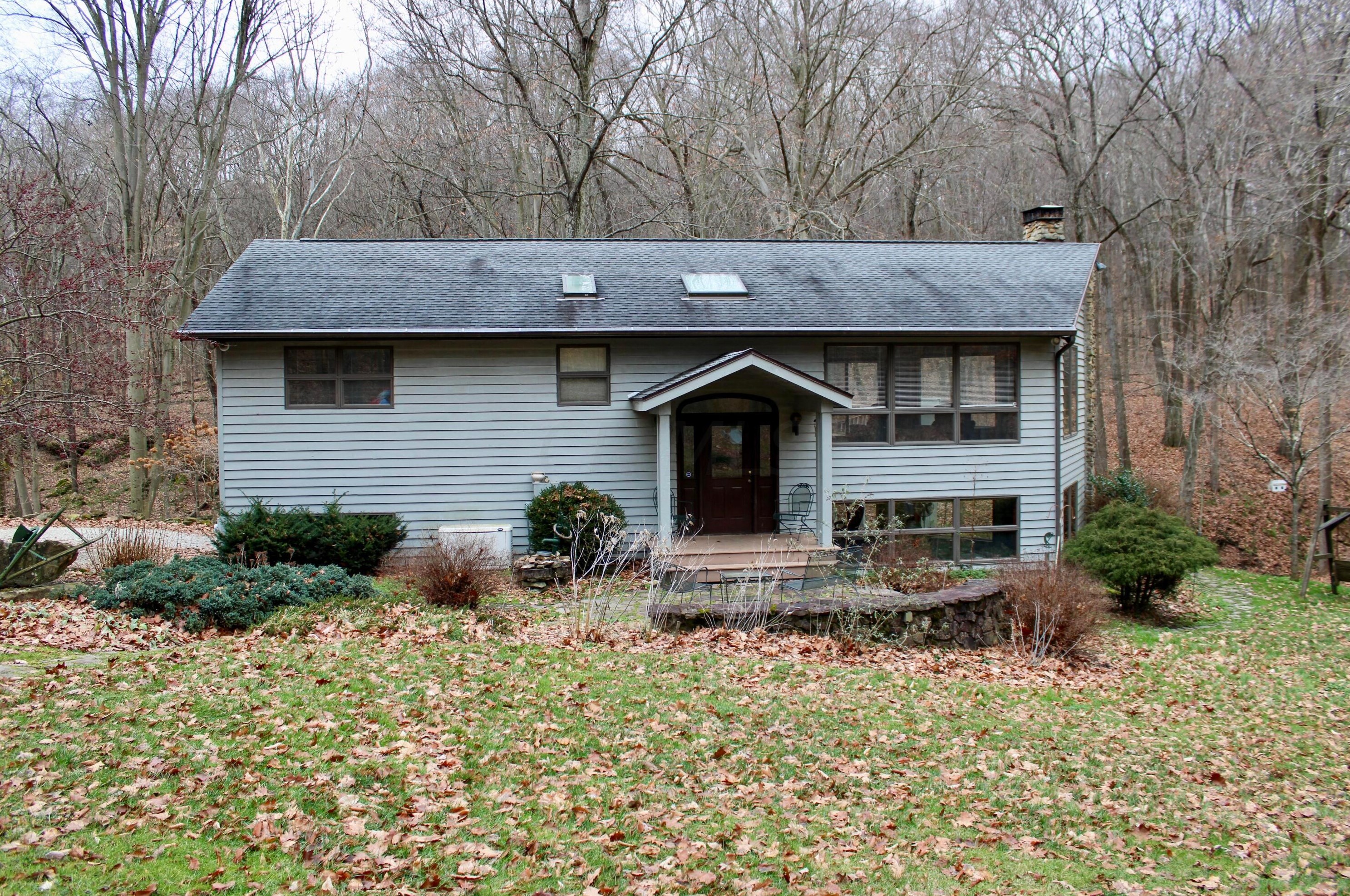 3560 Township Road 123 Ne, Somerset, OH 43783