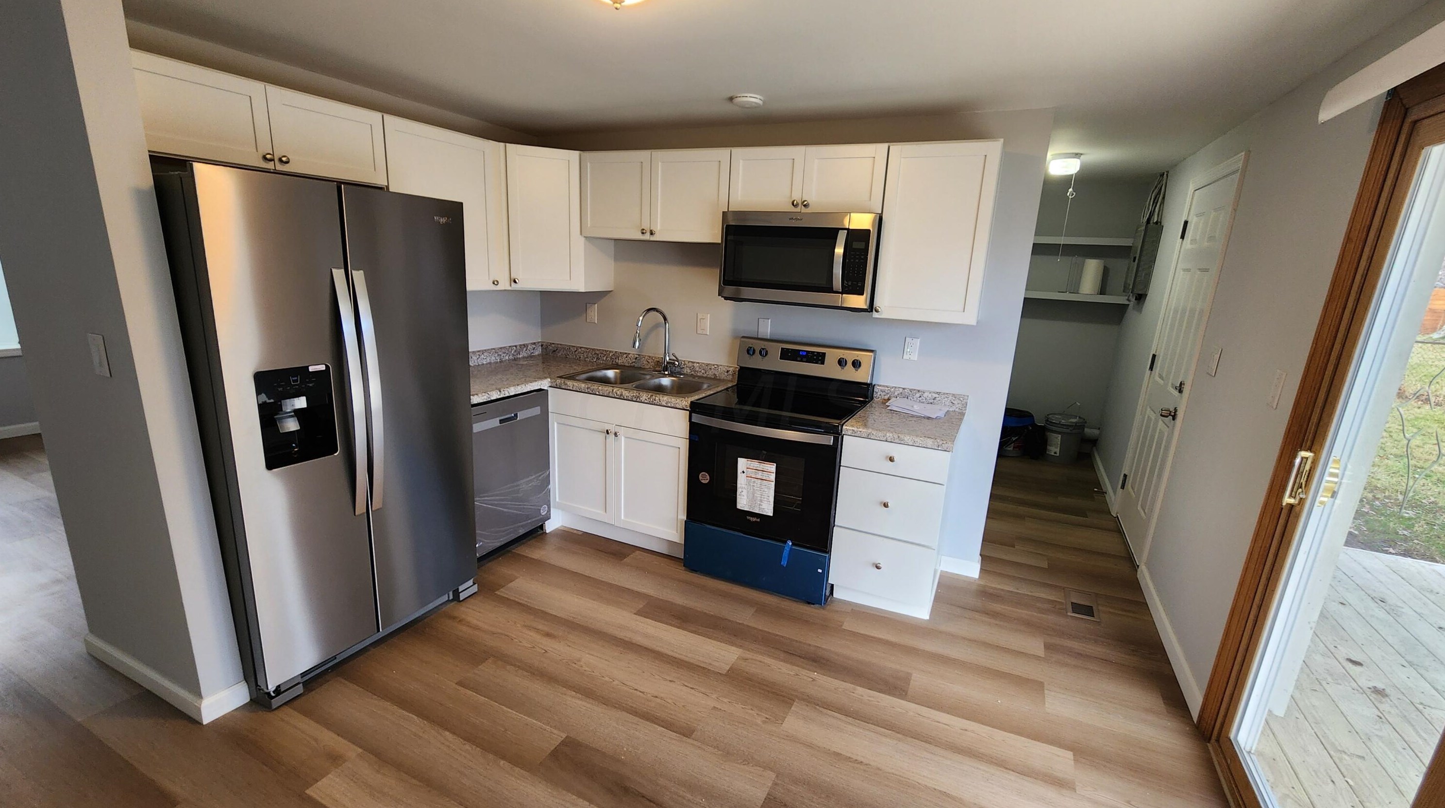 352 Amesbury Dr, Columbus OH  43230-6403 exterior