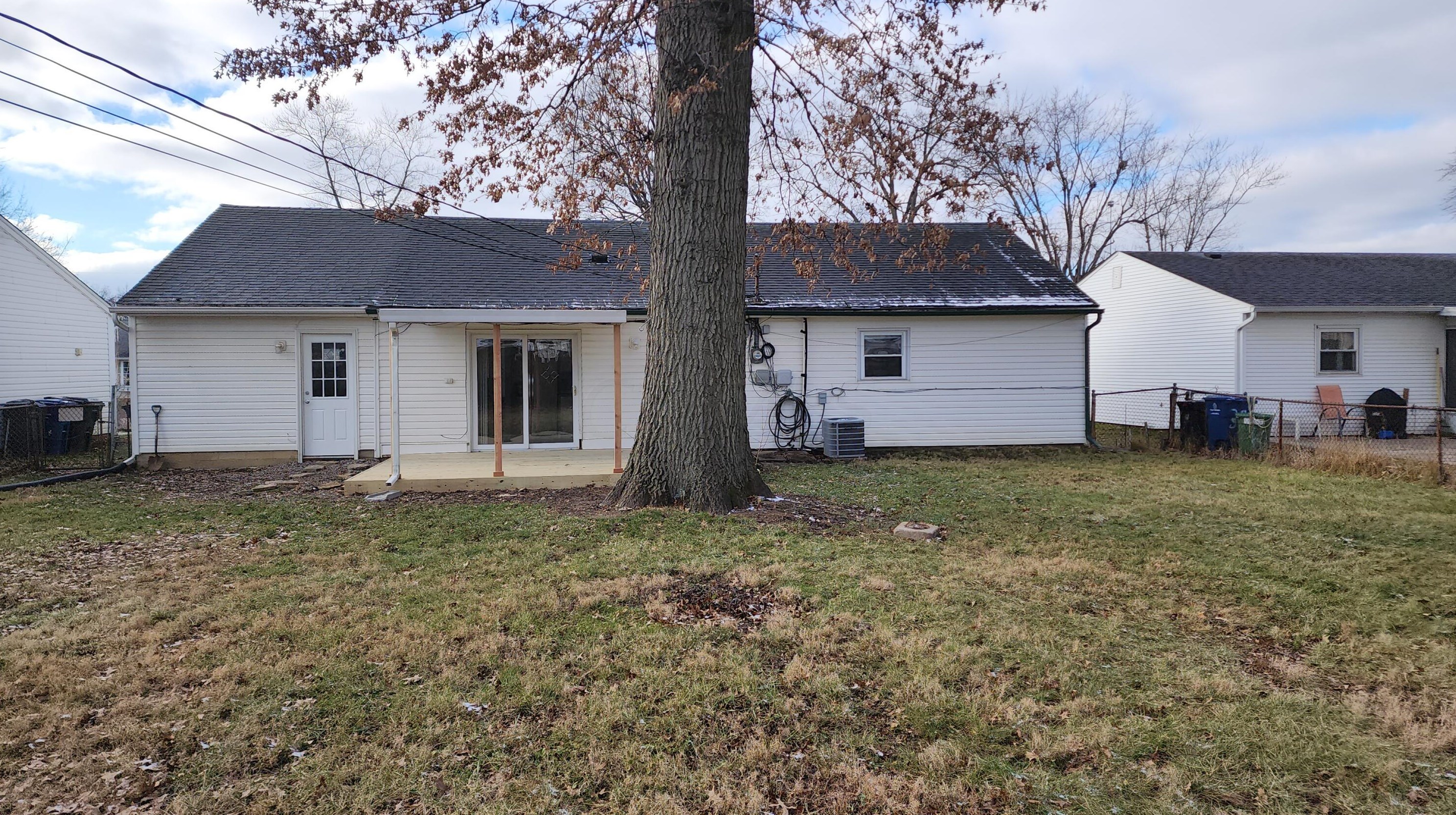 352 Amesbury Dr, Columbus OH  43230-6403 exterior