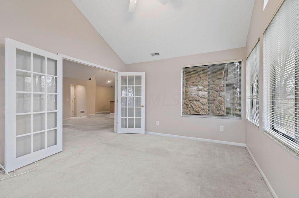 76 Villamere Dr, Columbus OH 43213-1582 exterior