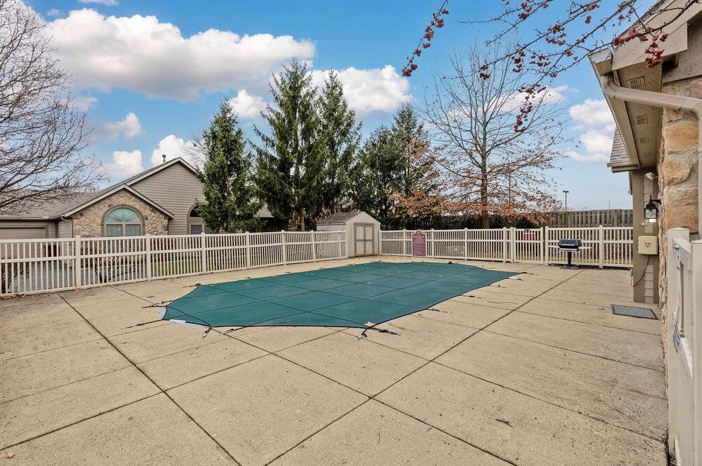 76 Villamere Dr, Columbus OH 43213-1582 exterior