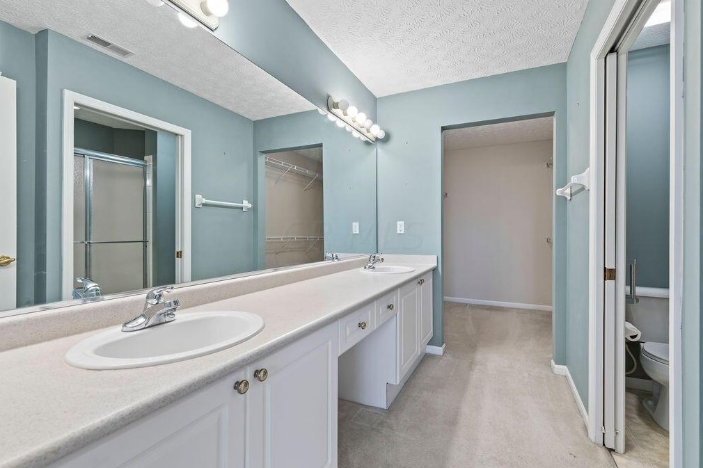 76 Villamere Dr, Columbus OH 43213-1582 exterior