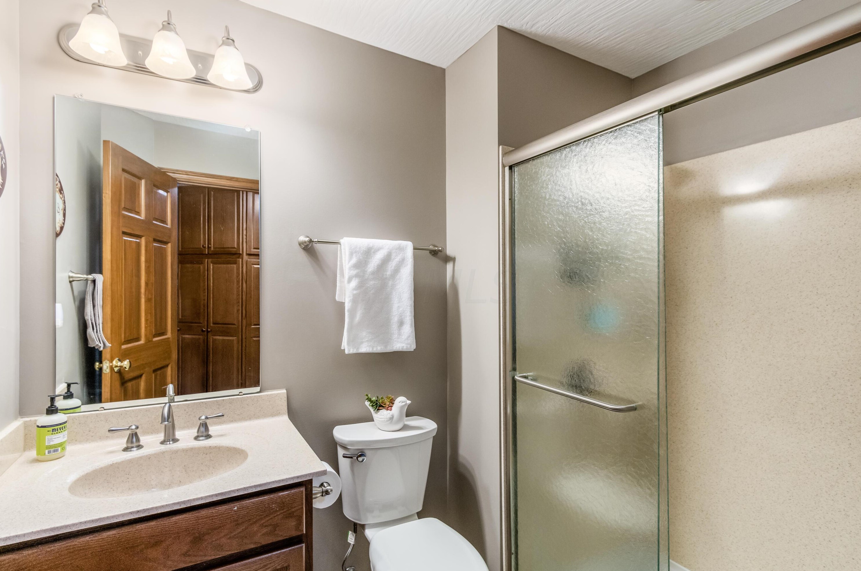 798 Tweed Ct, Columbus OH  43085-2962 exterior