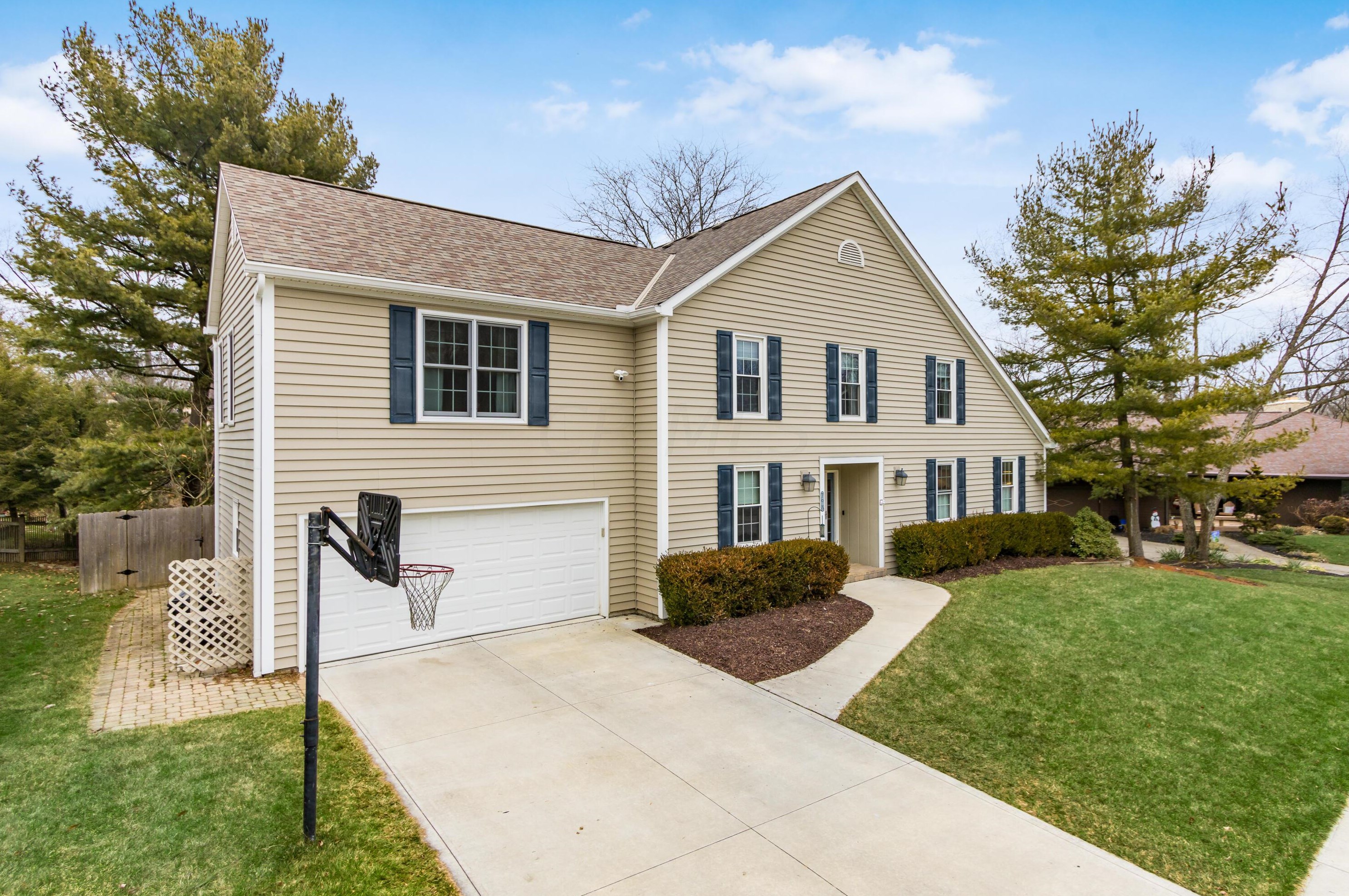 798 Tweed Ct, Columbus, OH 43085