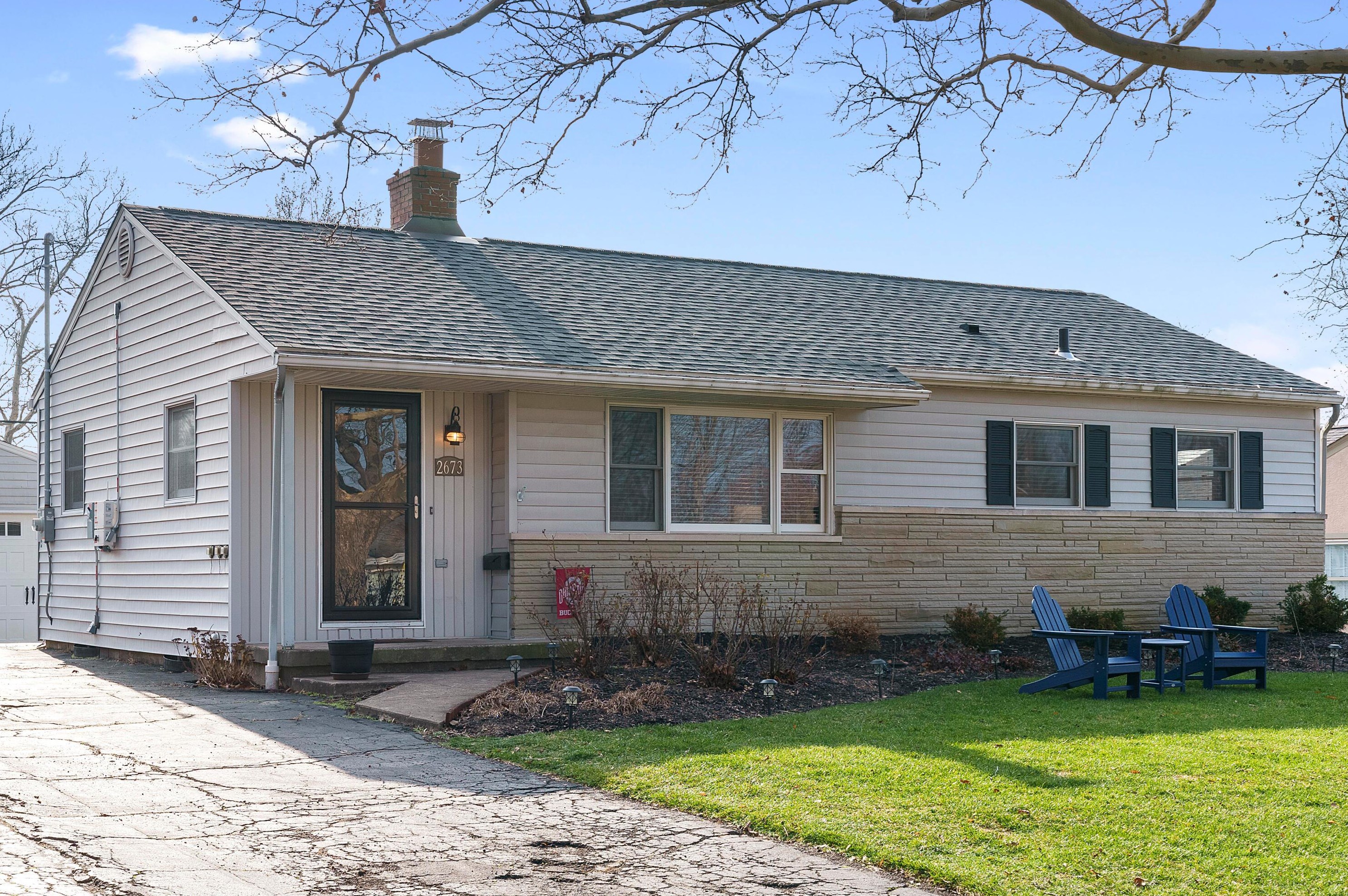 2673 Woodstock Rd, Columbus OH  43221-1719 exterior