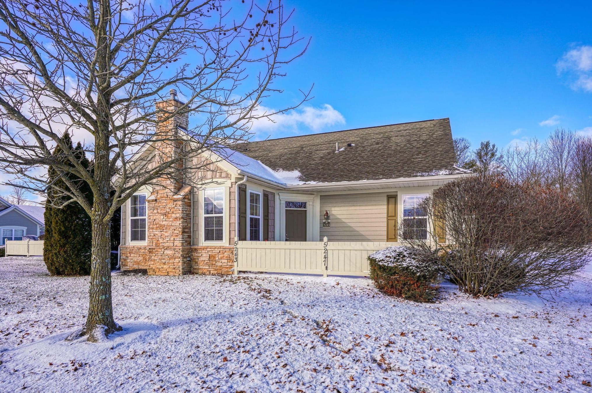 5243 Hayden Woods Ln, Hilliard, OH 43026-7473
