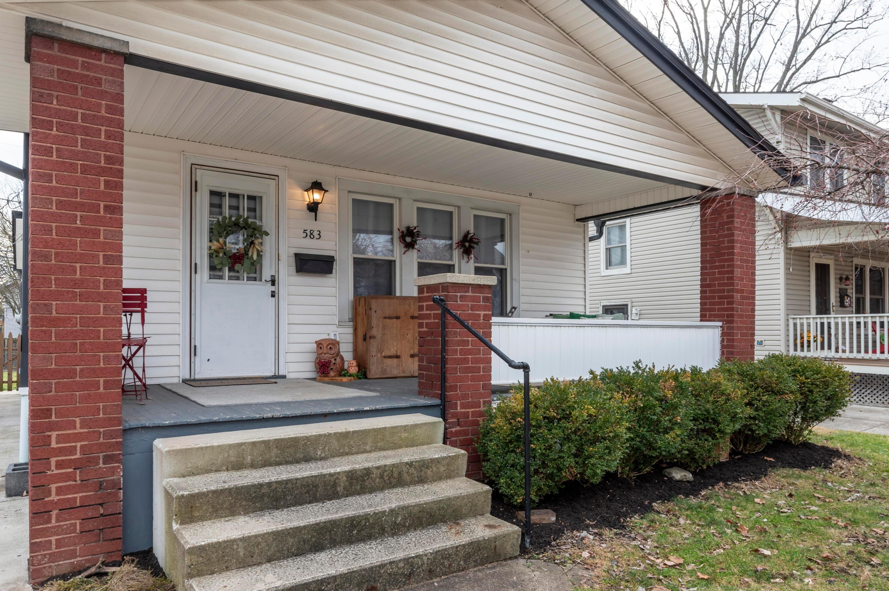 583 Melrose Ave, Columbus, OH 43202-1307