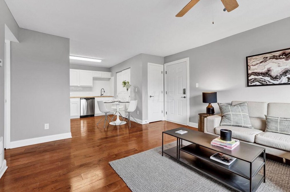 1580 Mound St, Columbus OH 43223-1978 exterior