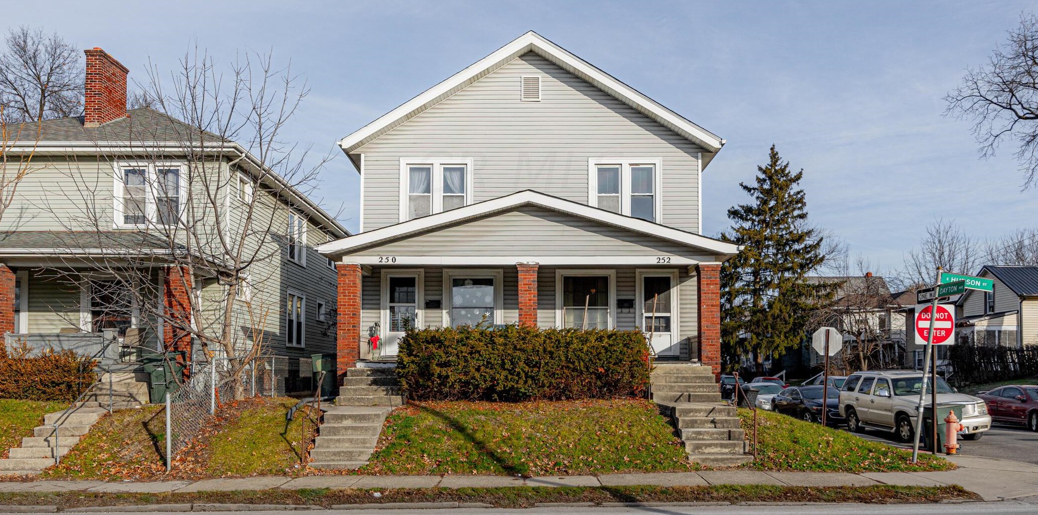 250 Hudson St, Columbus OH  43202-2702 exterior