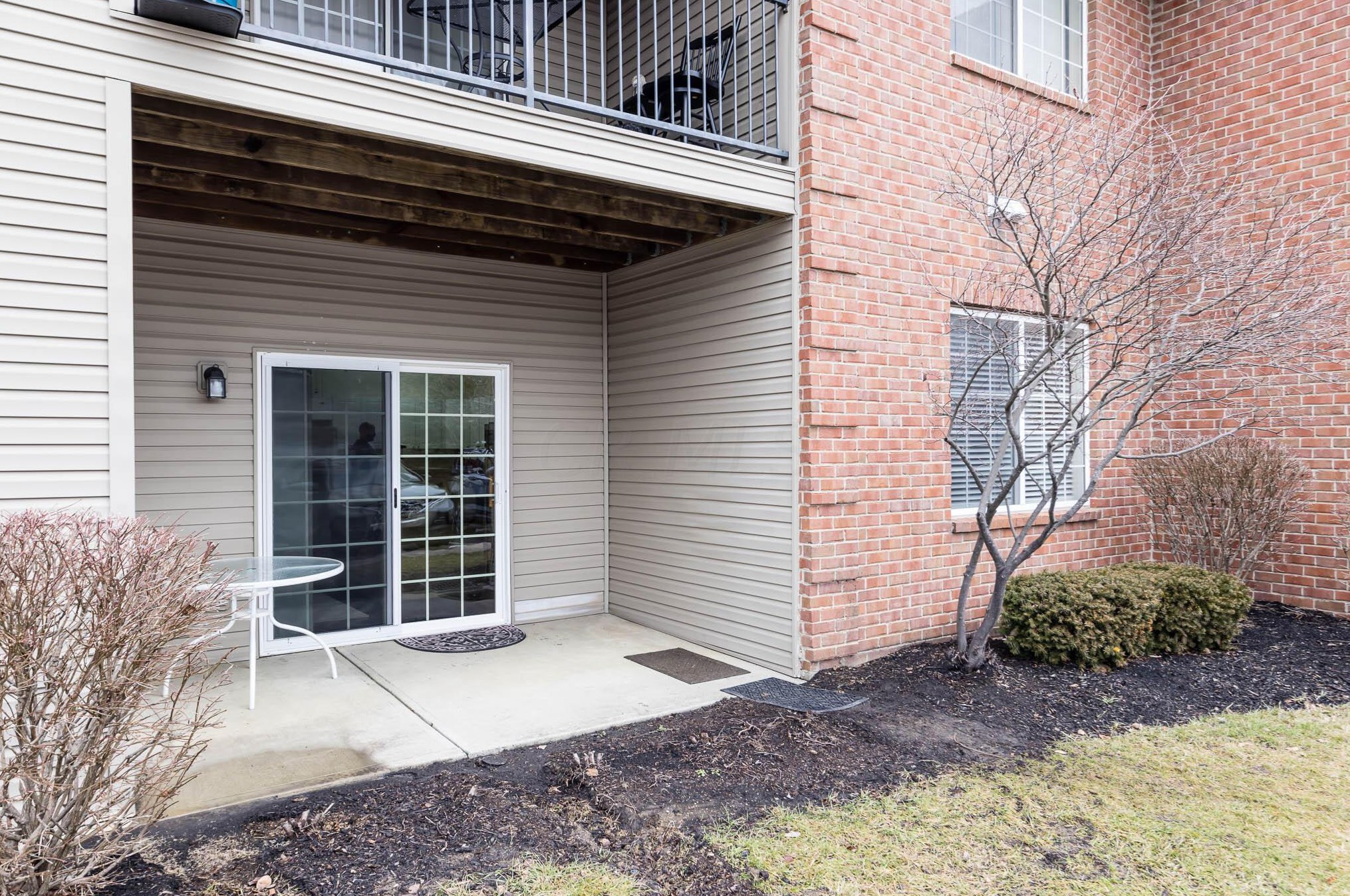 1929 Fortstone Ln, Columbus OH 43228-3876 exterior