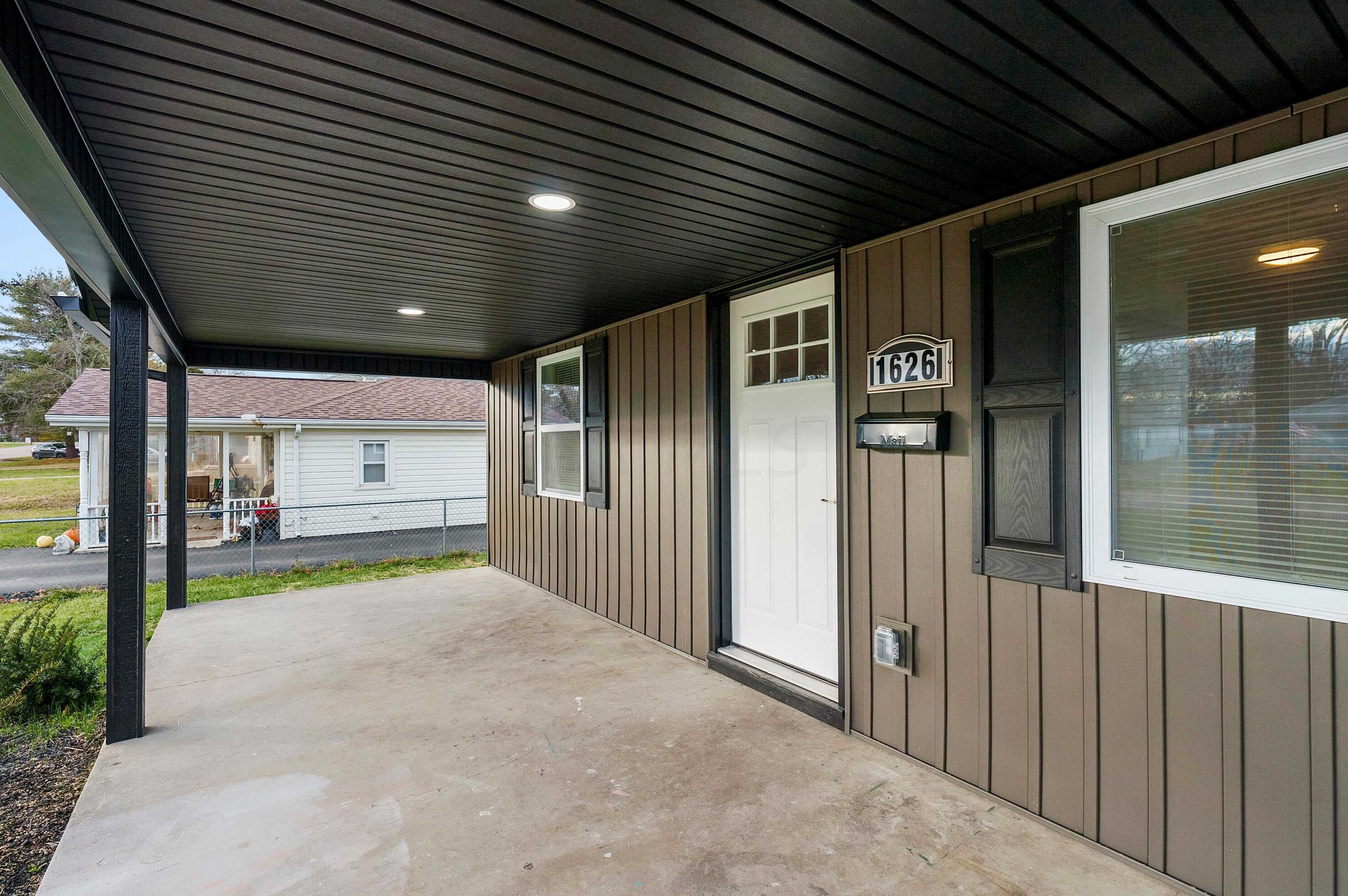 1626 Laurel Ave, Columbus, OH 43223-2820