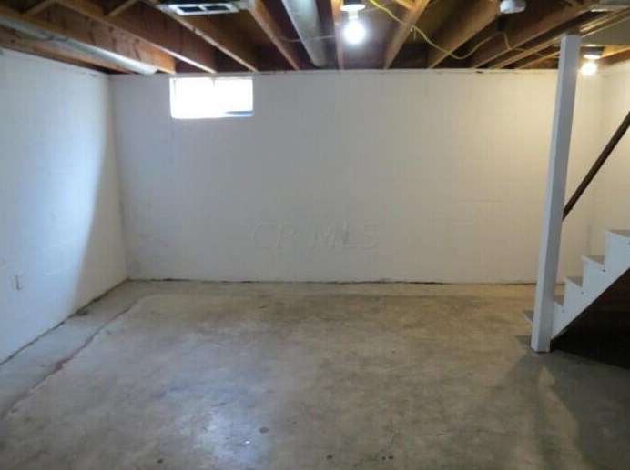 1141 Mccarley Dr, Columbus OH  43228-3130 exterior