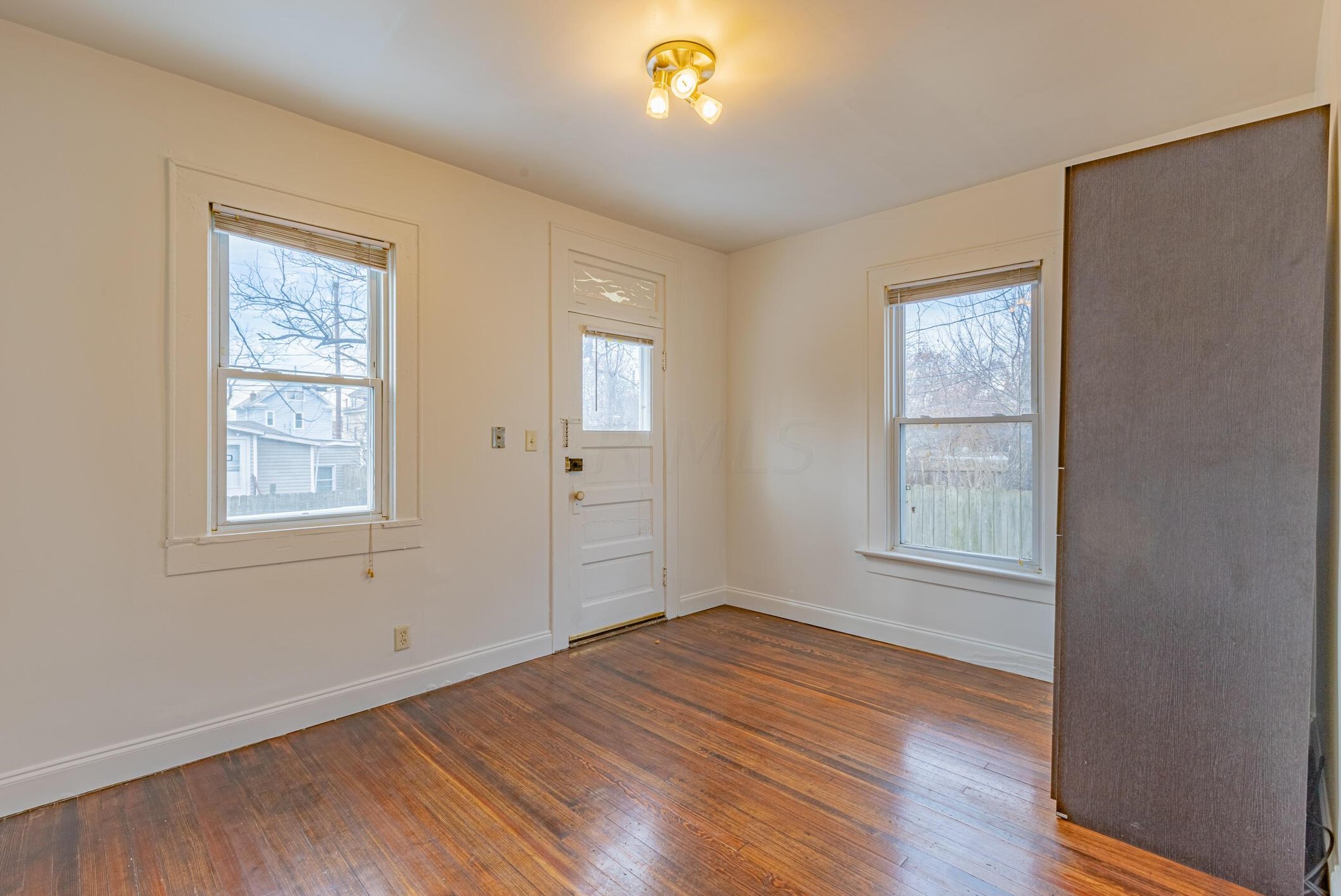 2461 Findley Ave, Columbus OH 43202-2919 exterior