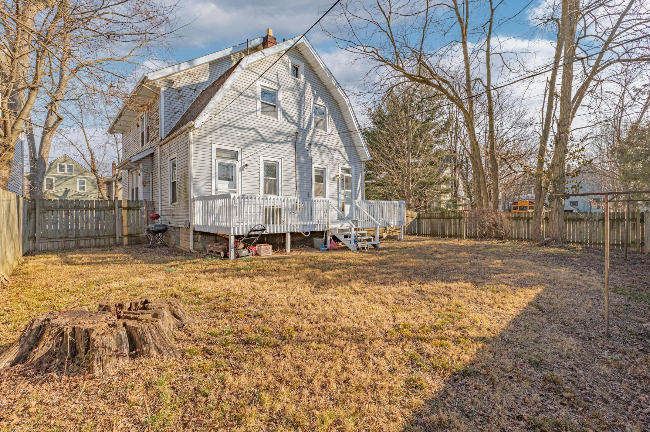 2461 Findley Ave, Columbus OH 43202-2919 exterior