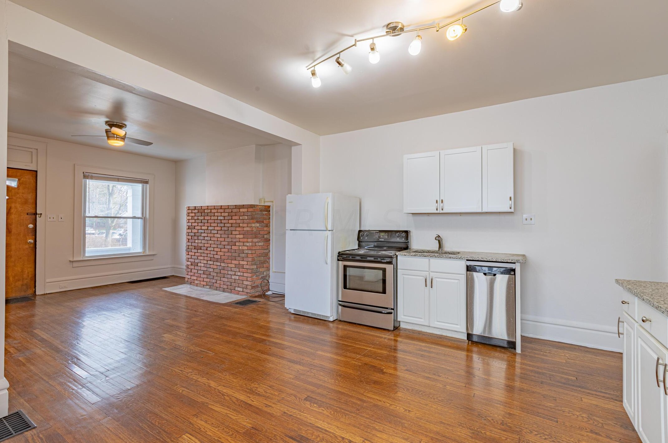 2461 Findley Ave, Columbus OH 43202-2919 exterior