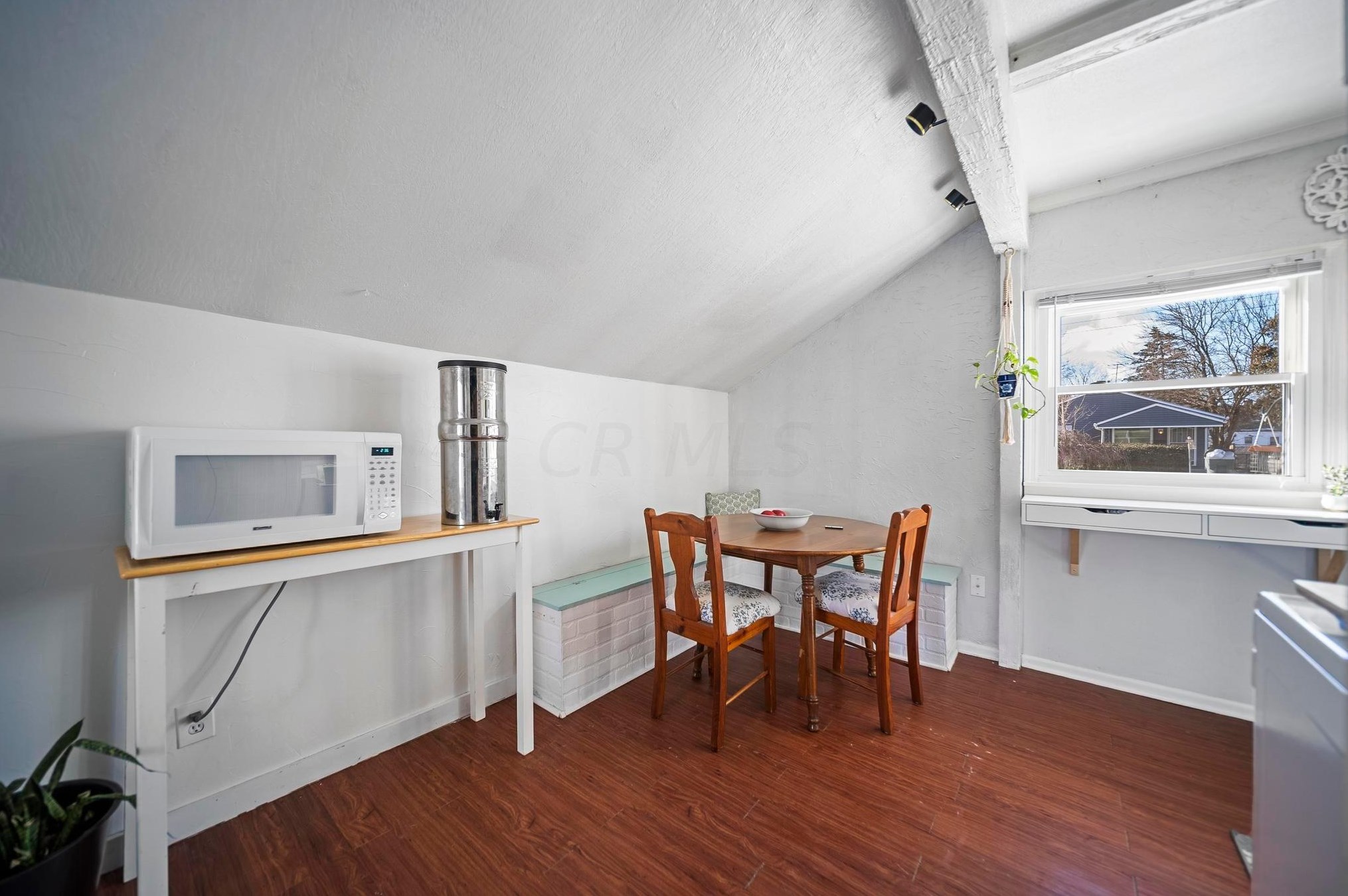 3038 Pontiac St, Columbus OH  43224-4039 exterior