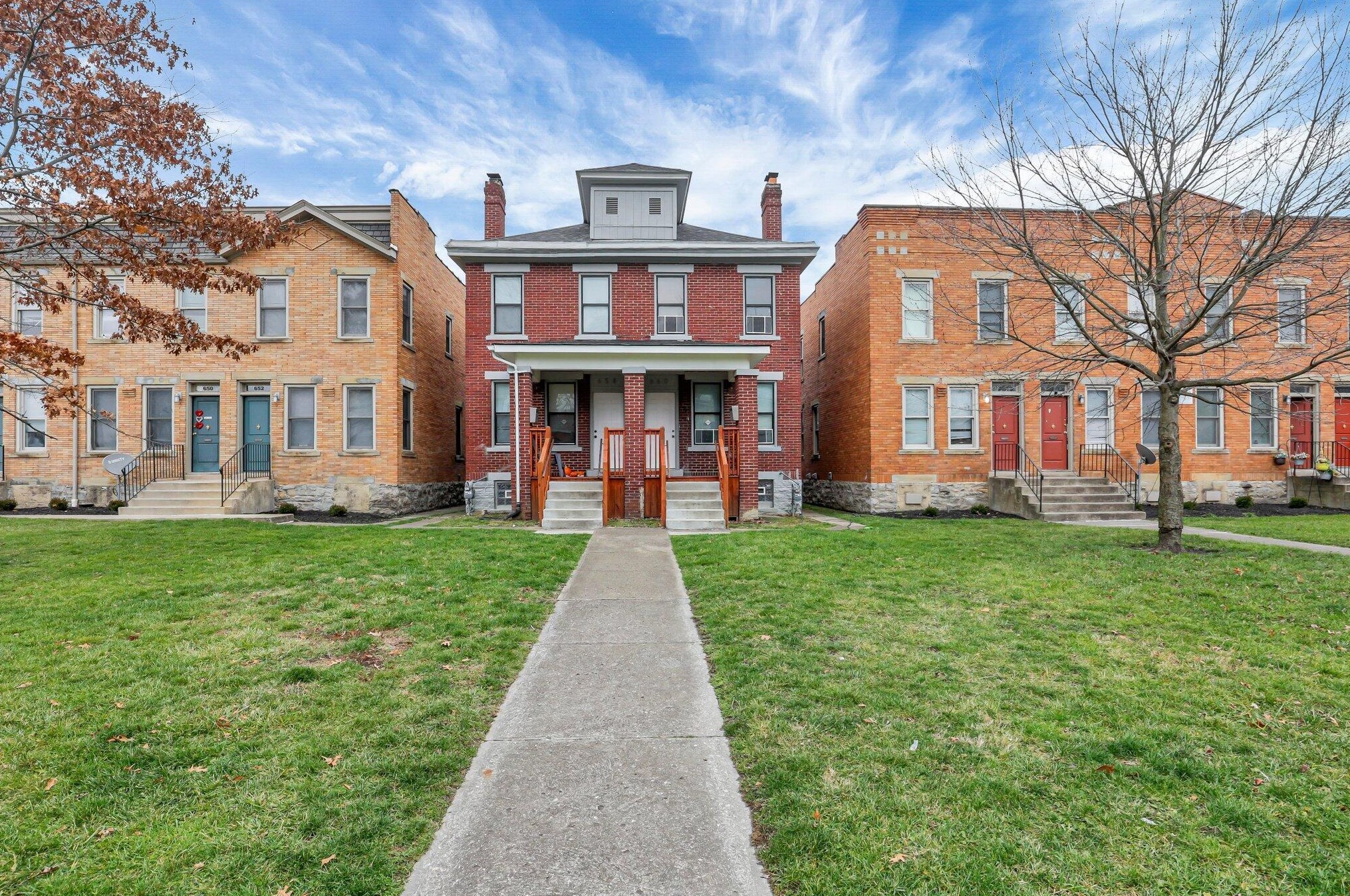 658 Kimball Pl, Columbus OH  43205-2809 exterior