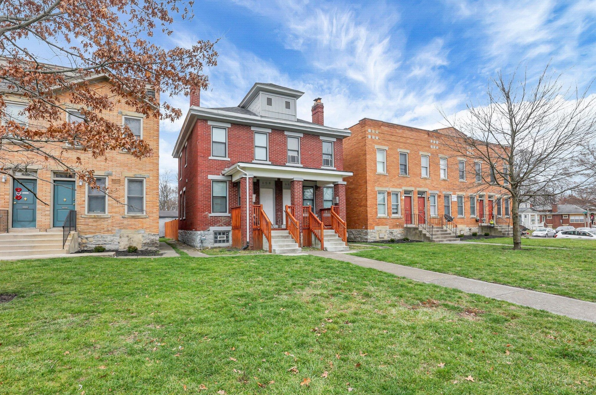 658 Kimball Pl, Columbus OH  43205-2809 exterior