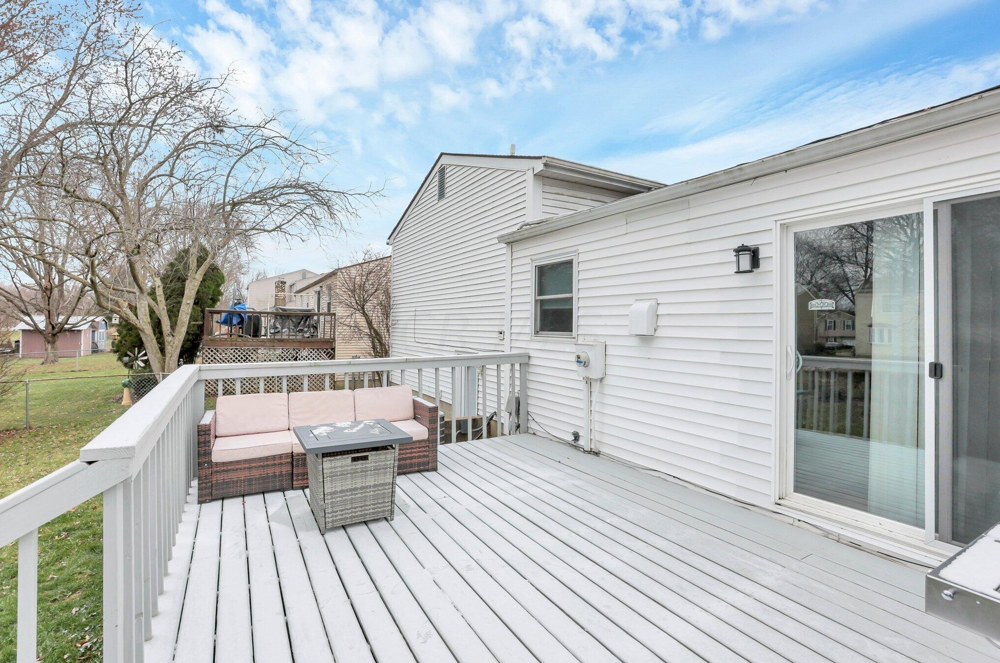 6392 Thrasher Loop, Westerville OH  43081-3730 exterior