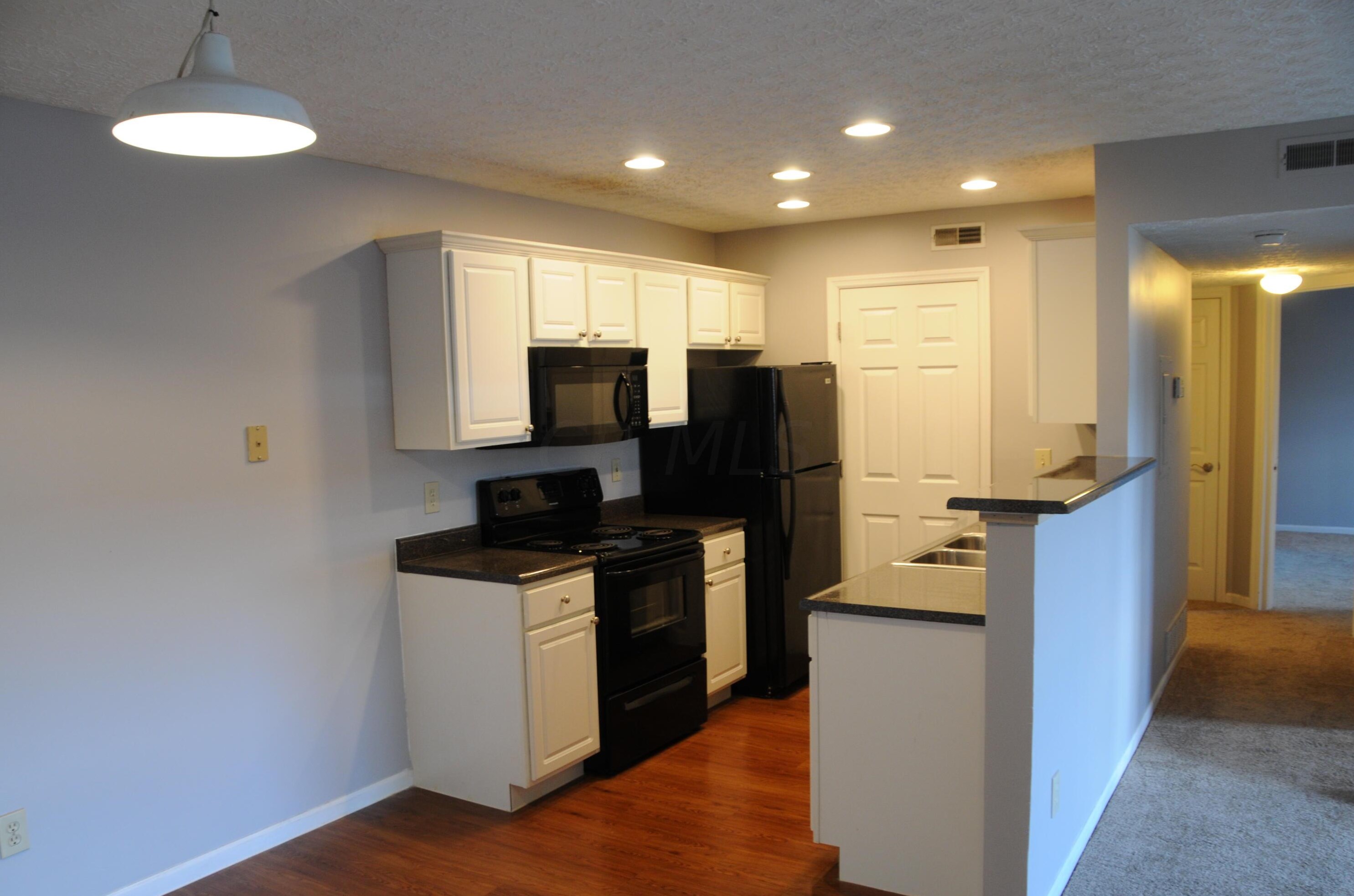 5395 Cypress Chase, Columbus OH  43228-7213 exterior