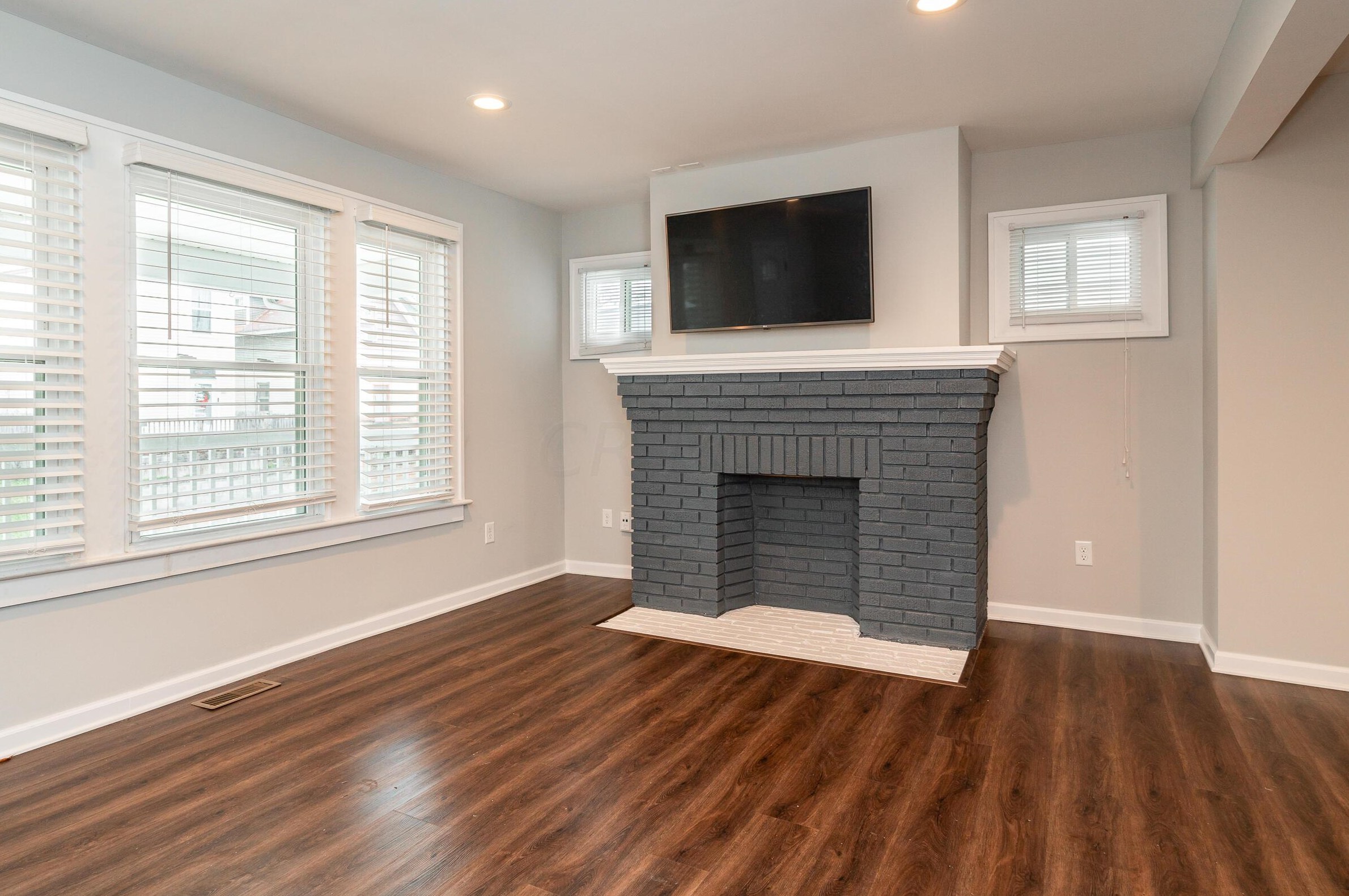 874 Carpenter St, Columbus OH  43206-2425 exterior