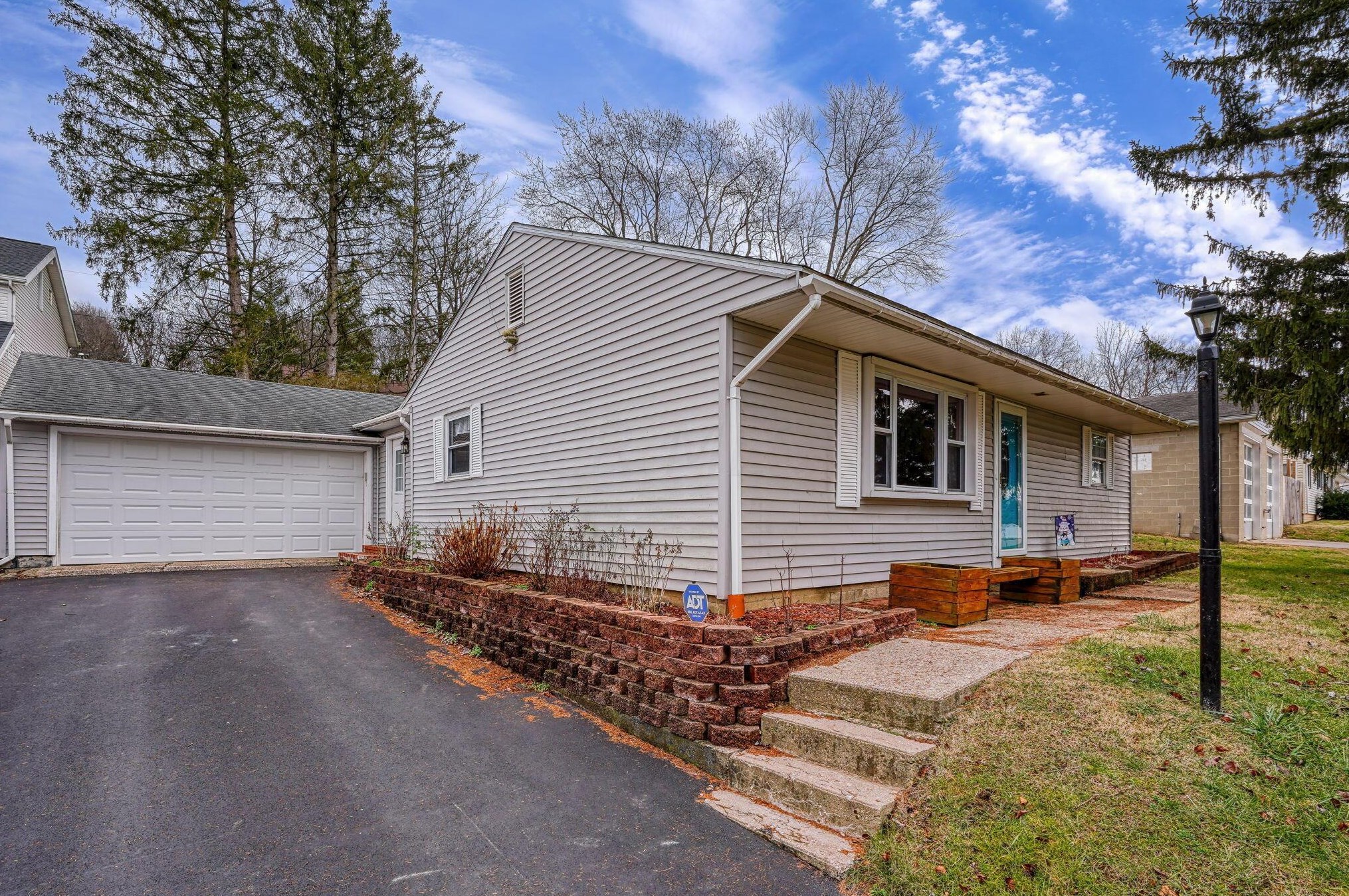 13 Sharon Rd, Chillicothe, OH 45601