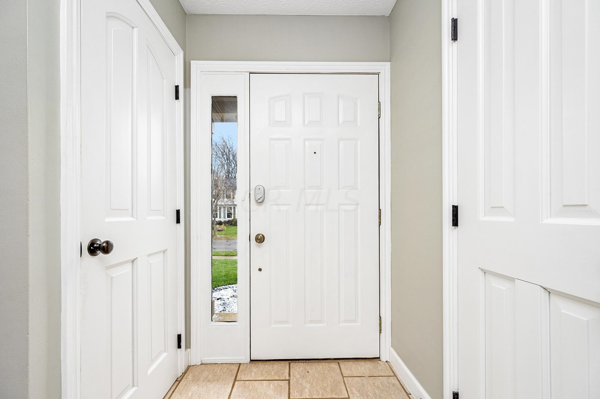 8169 Pelham Dr, Westerville, OH 43081-5576
