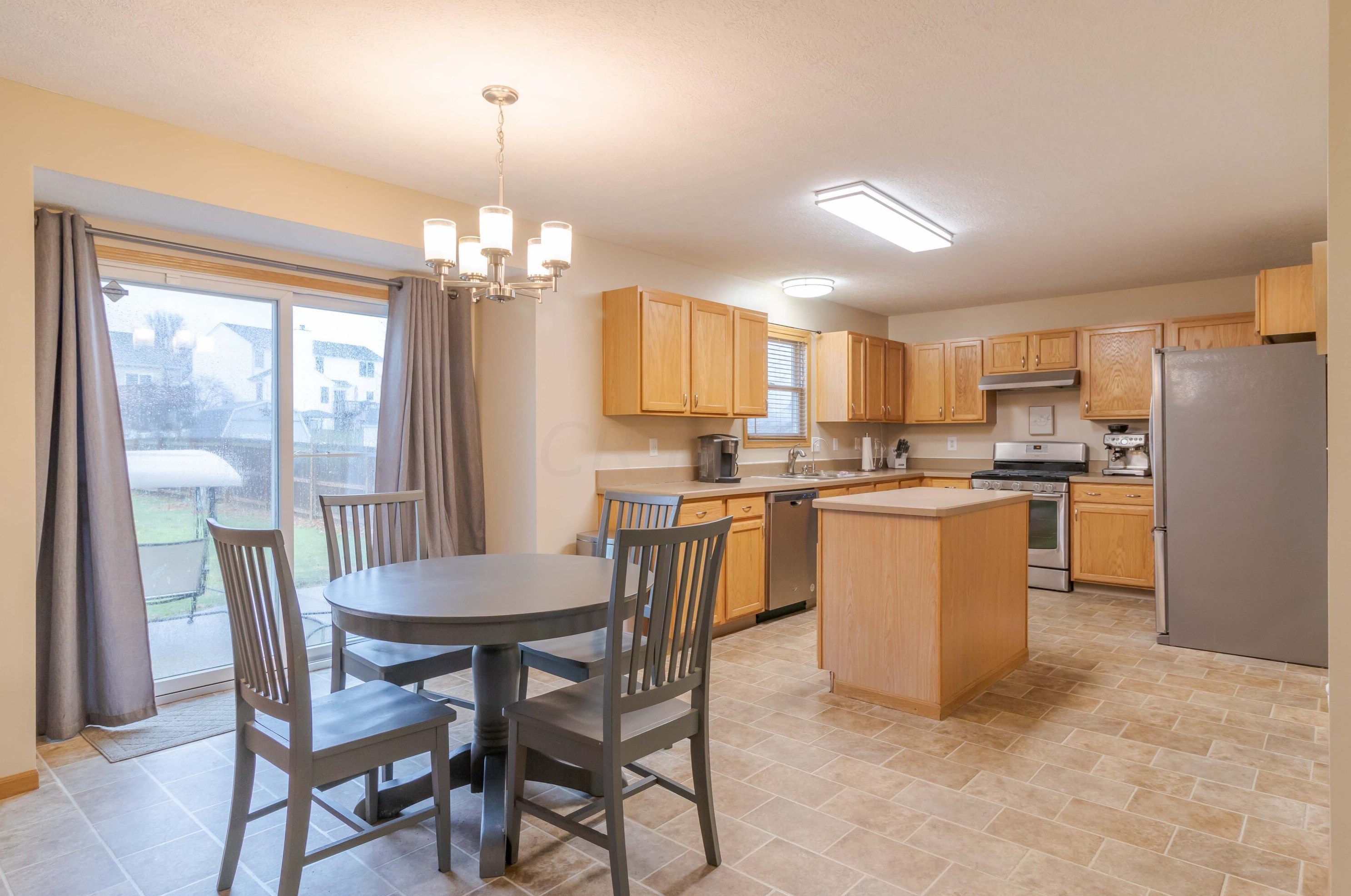 1892 Wind River Dr, Lancaster OH  43130-8017 exterior