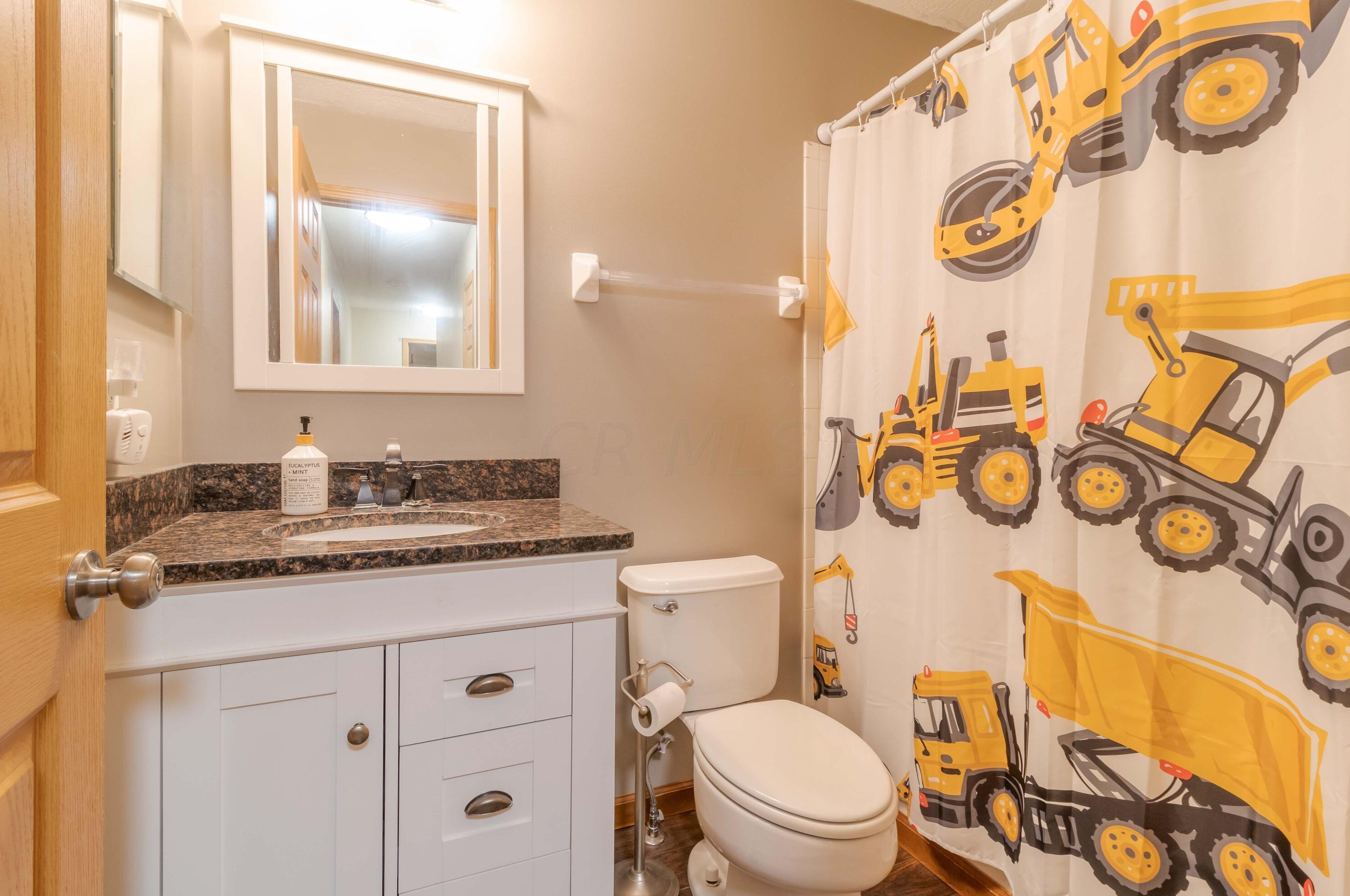 1892 Wind River Dr, Lancaster OH  43130-8017 exterior