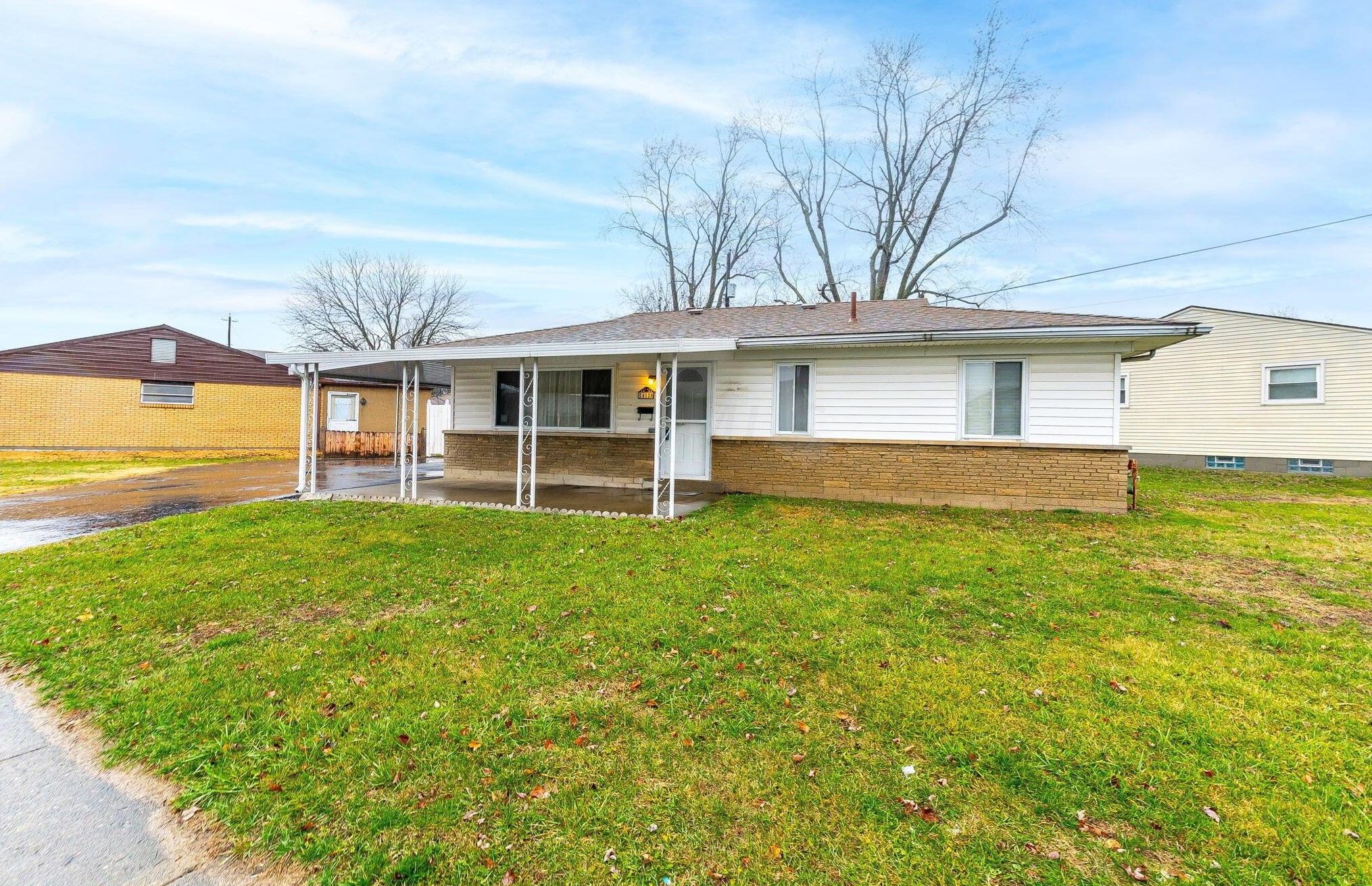 4120 Salem Dr, Columbus, OH 43228-2919