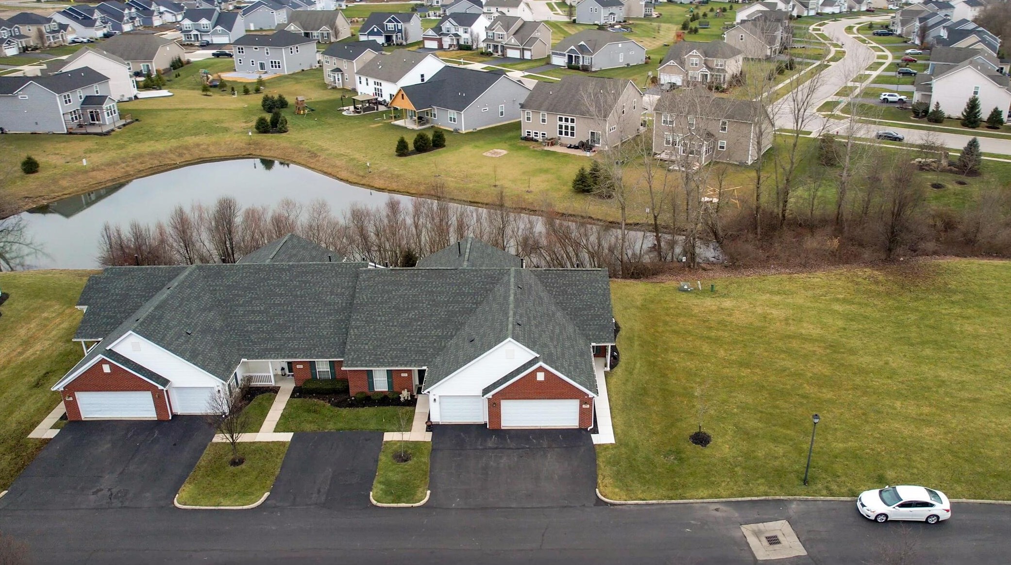 8175 Kingfisher Ln, Pickerington, OH 43147-8261