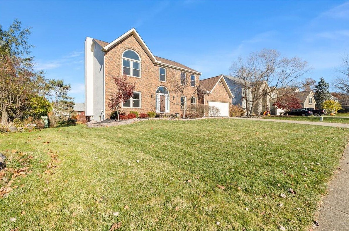 690 Dark Star Ave, Columbus, OH 43230-3817