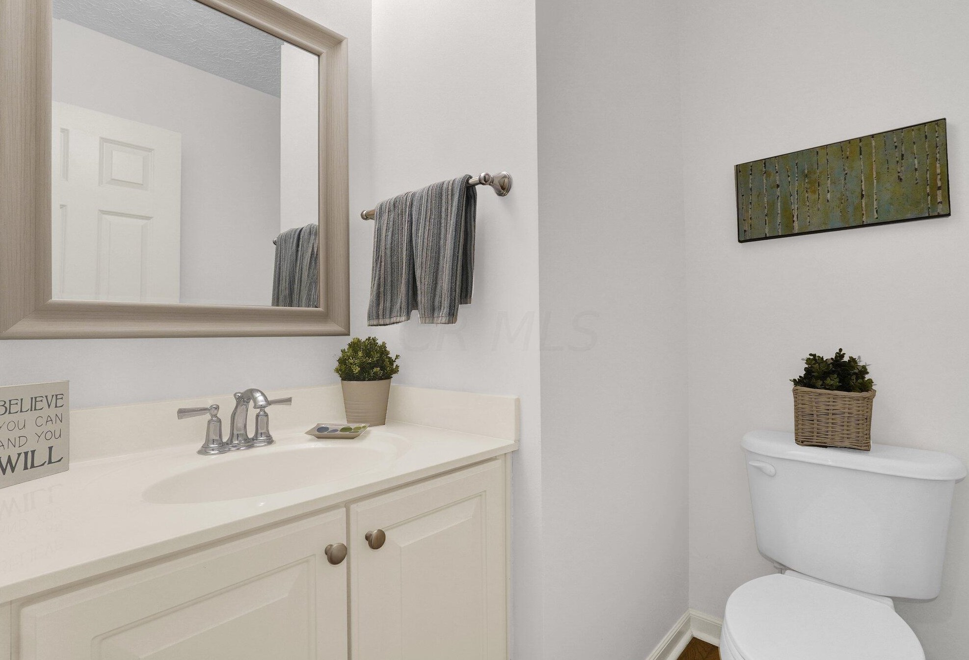 9226 Prestwick Grn Dr, Columbus OH 43240-2137 exterior