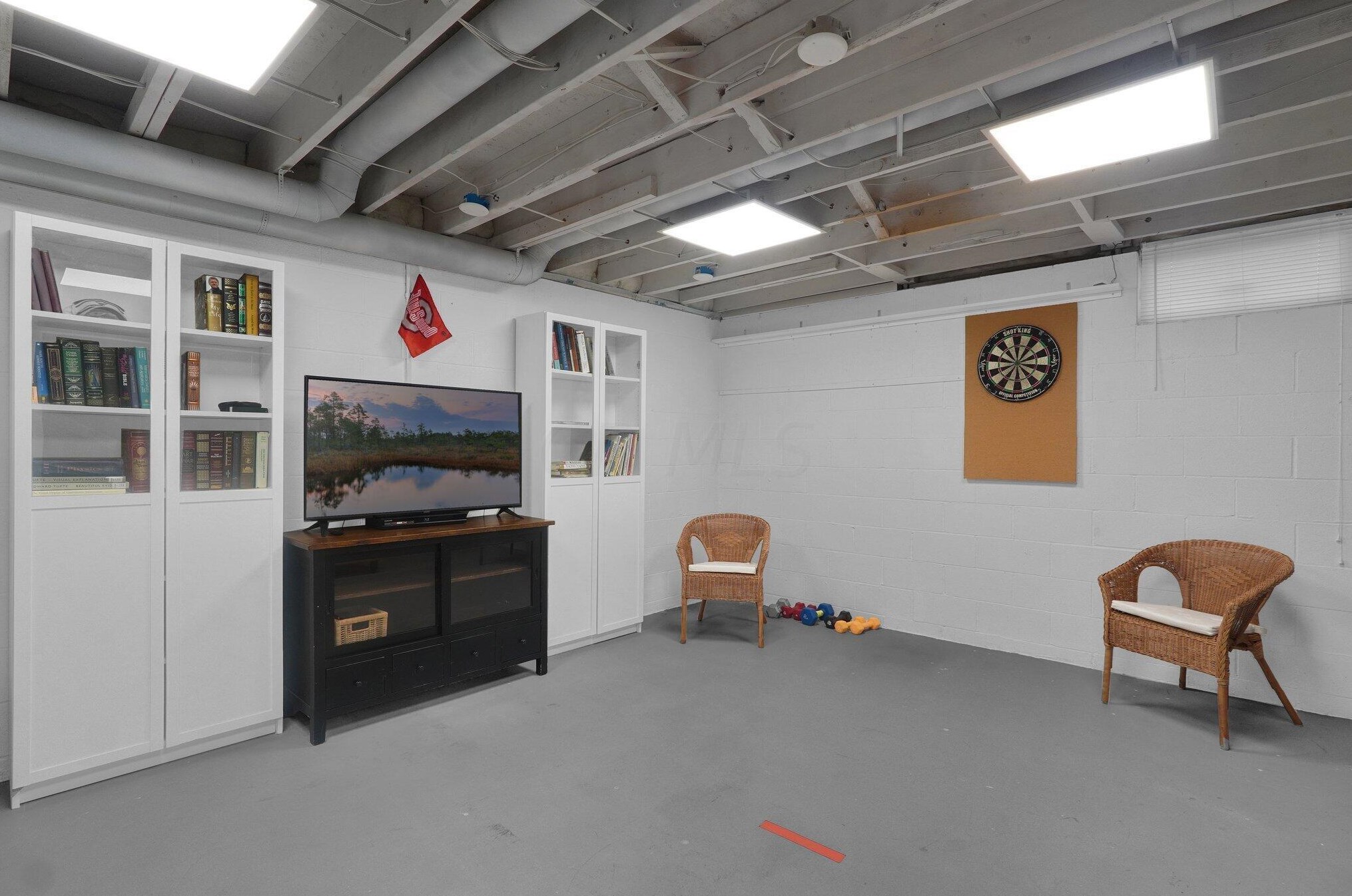 9226 Prestwick Grn Dr, Columbus OH 43240-2137 exterior