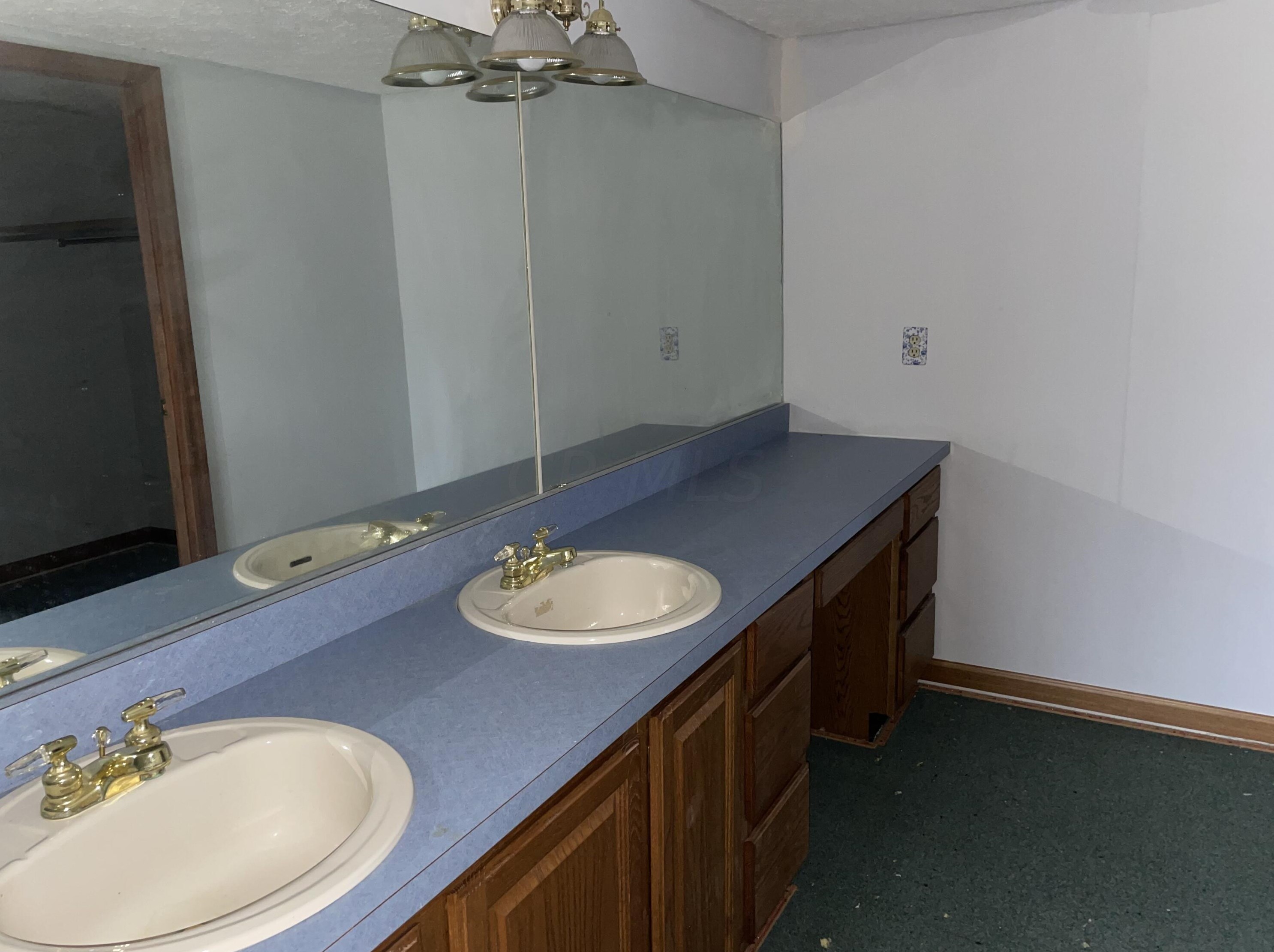 7319 Old Us 35, Washington Ch OH  43160-9215 exterior