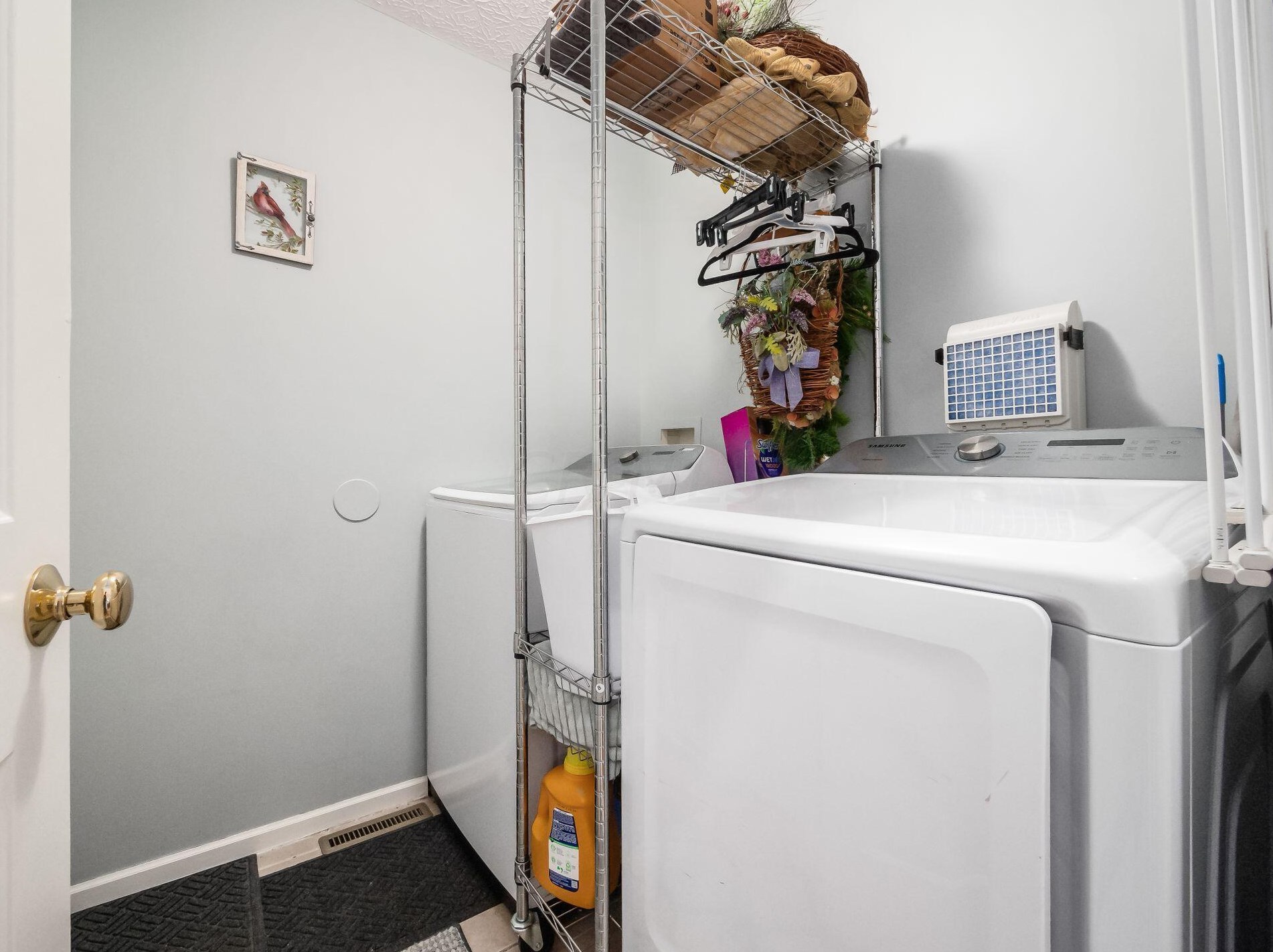 438 Wooster St, Pickerington OH  43147-9366 exterior