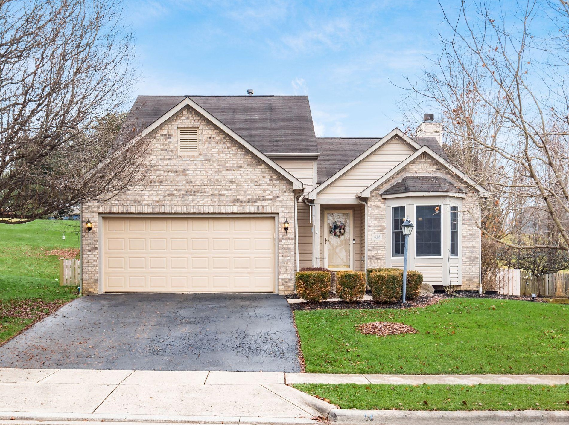 438 Wooster St, Pickerington, OH 43147
