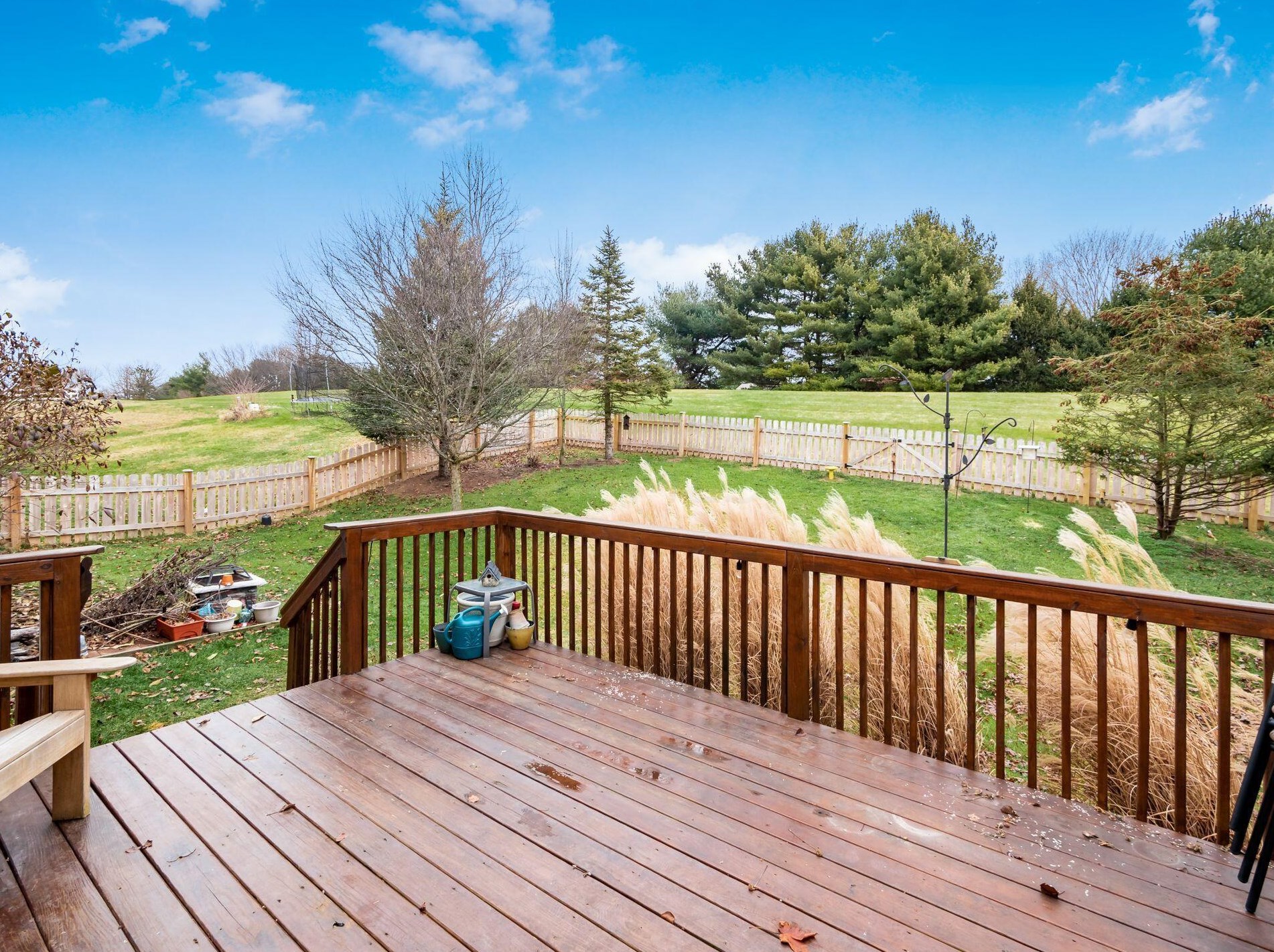 438 Wooster St, Pickerington OH  43147-9366 exterior