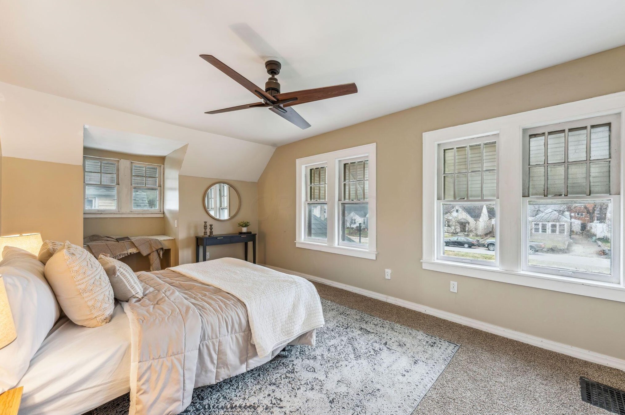 1700 Bide A Wee Park Ave, Columbus OH 43205-3039 exterior