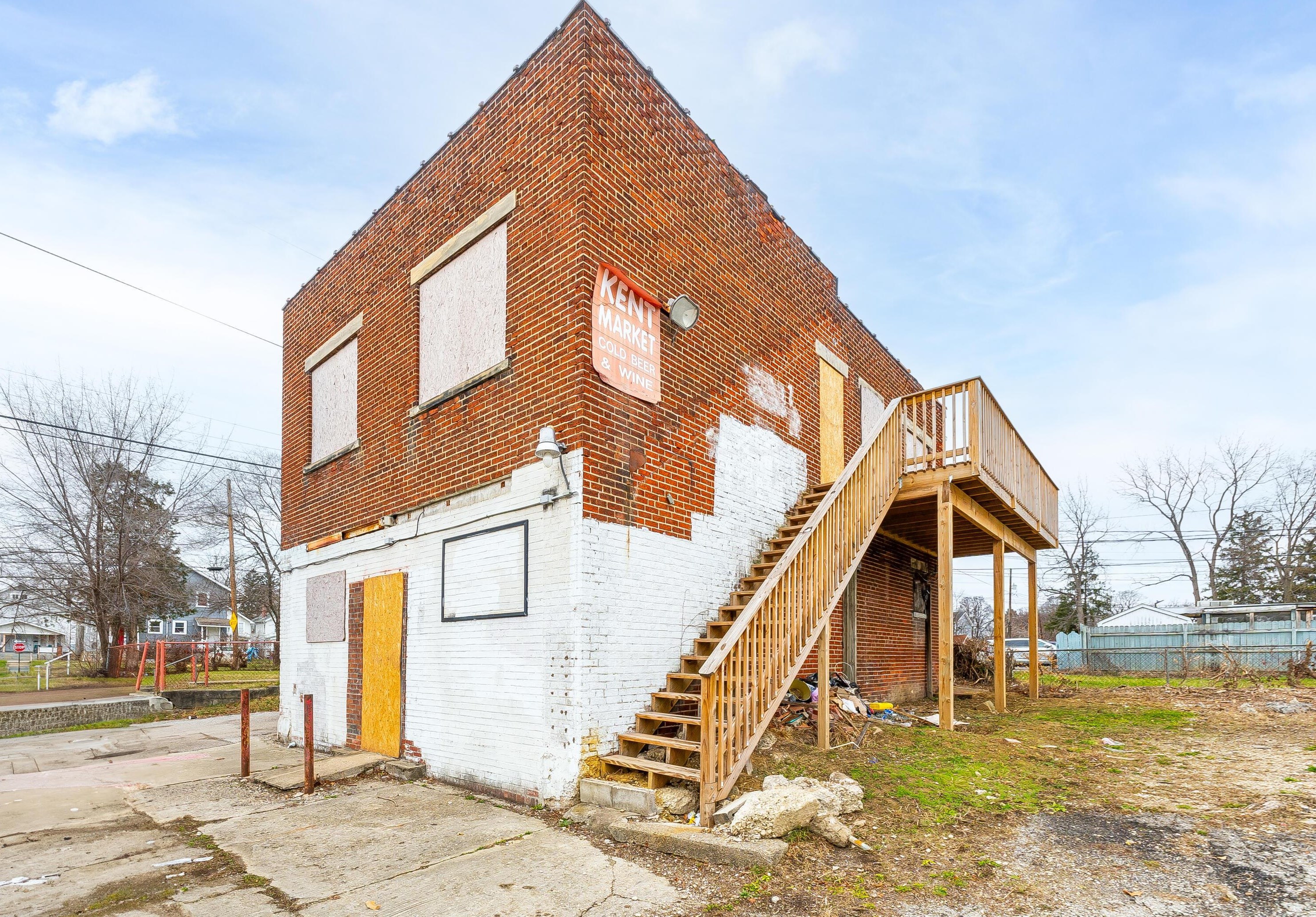 1656 Kent St, Columbus OH  43205-3005 exterior