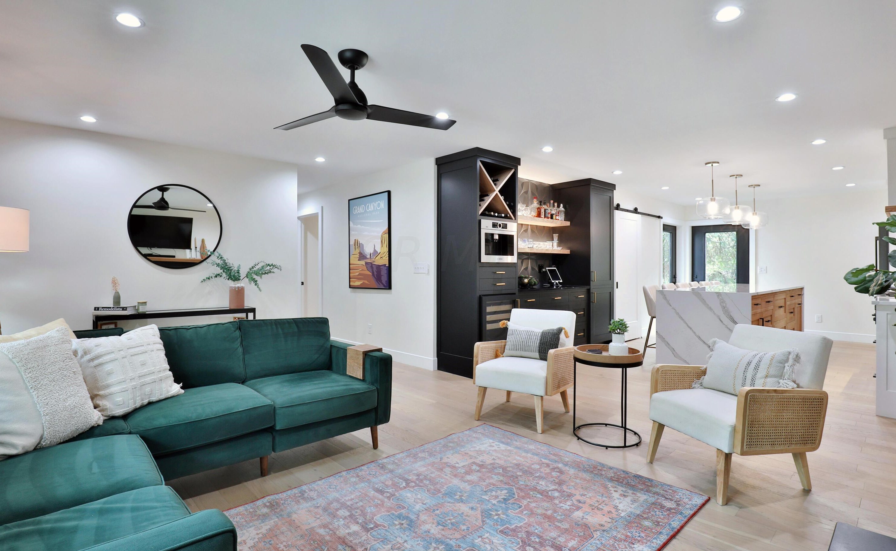 217 Canyon Dr, Columbus OH  43214-3105 exterior