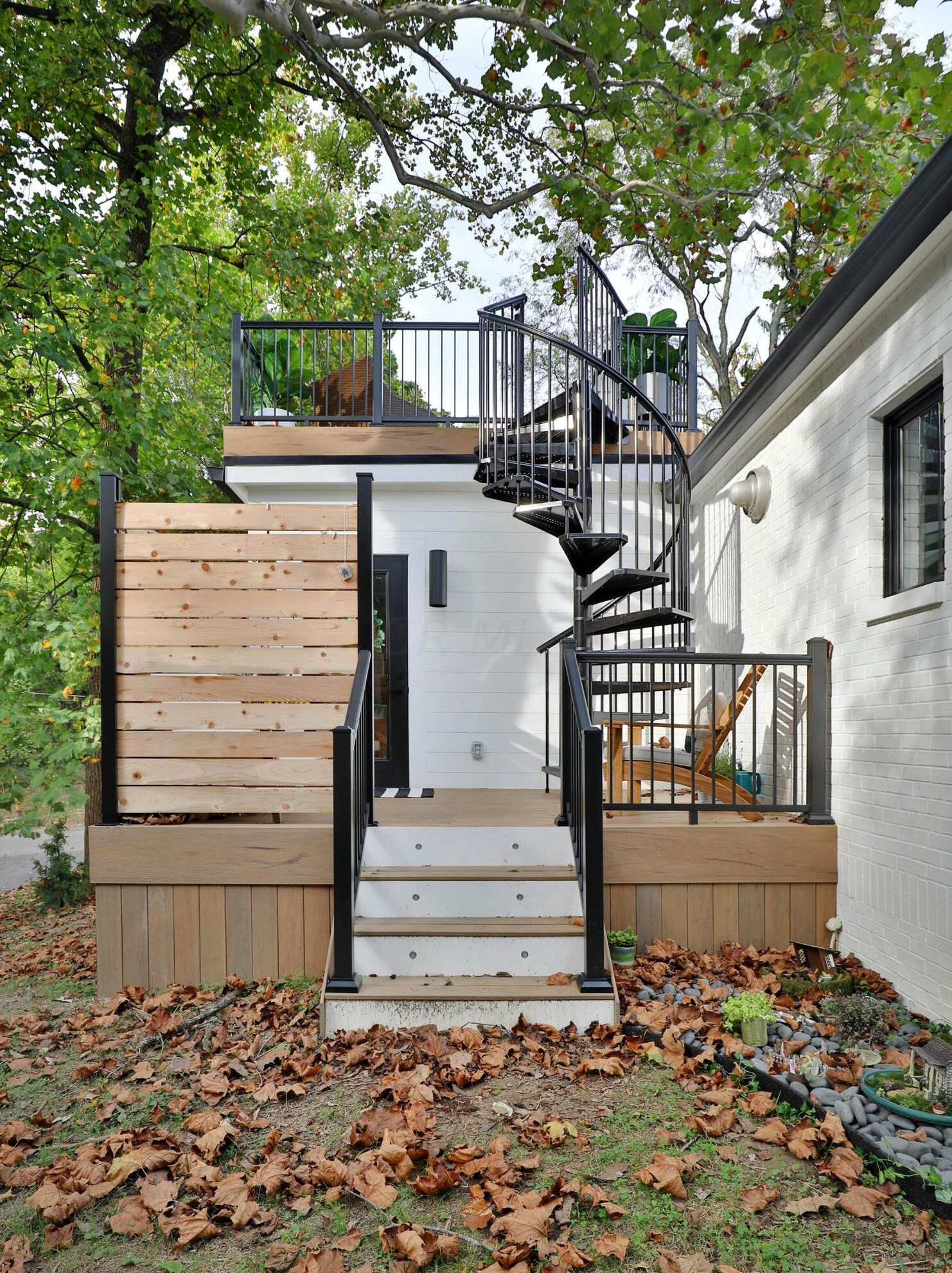 217 Canyon Dr, Columbus OH  43214-3105 exterior