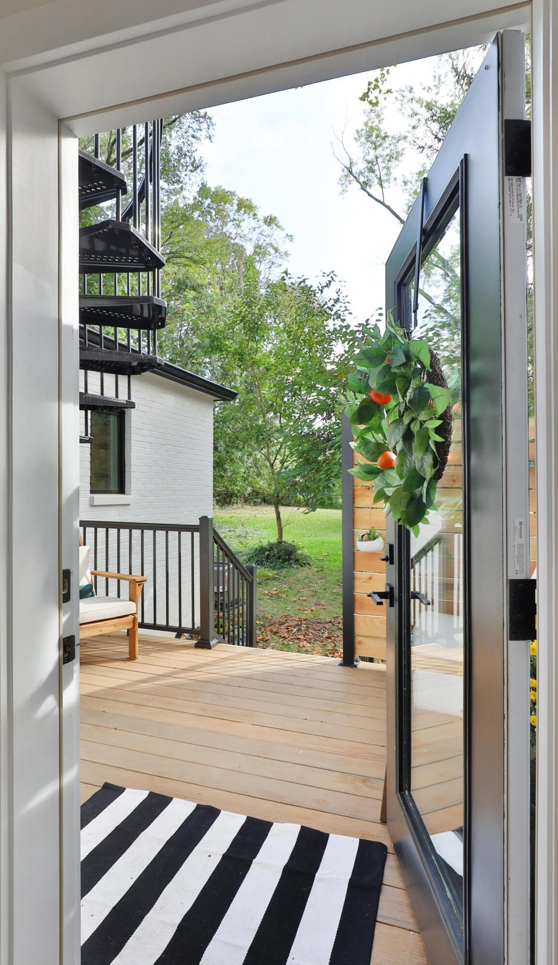 217 Canyon Dr, Columbus OH  43214-3105 exterior