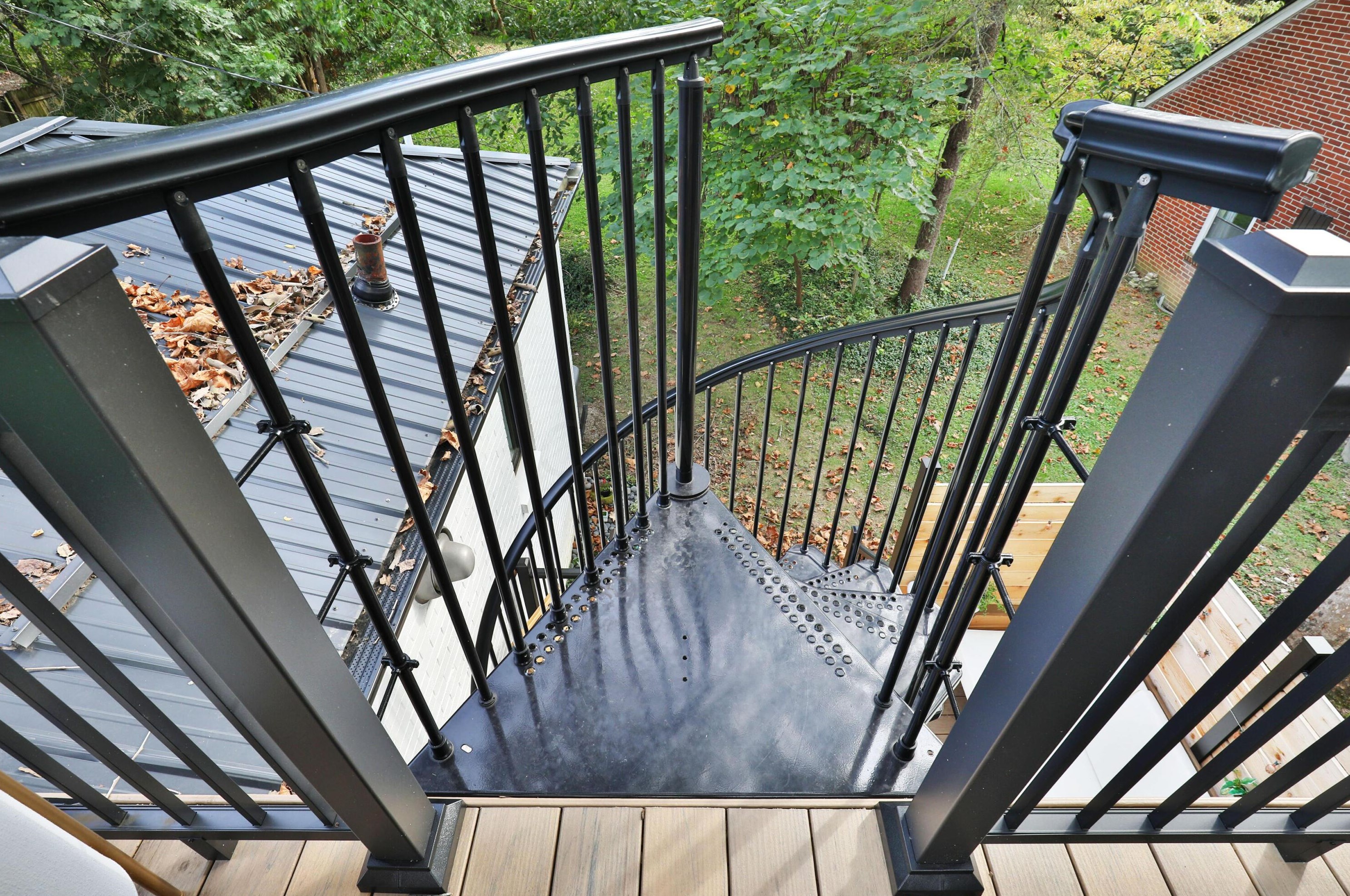 217 Canyon Dr, Columbus OH  43214-3105 exterior