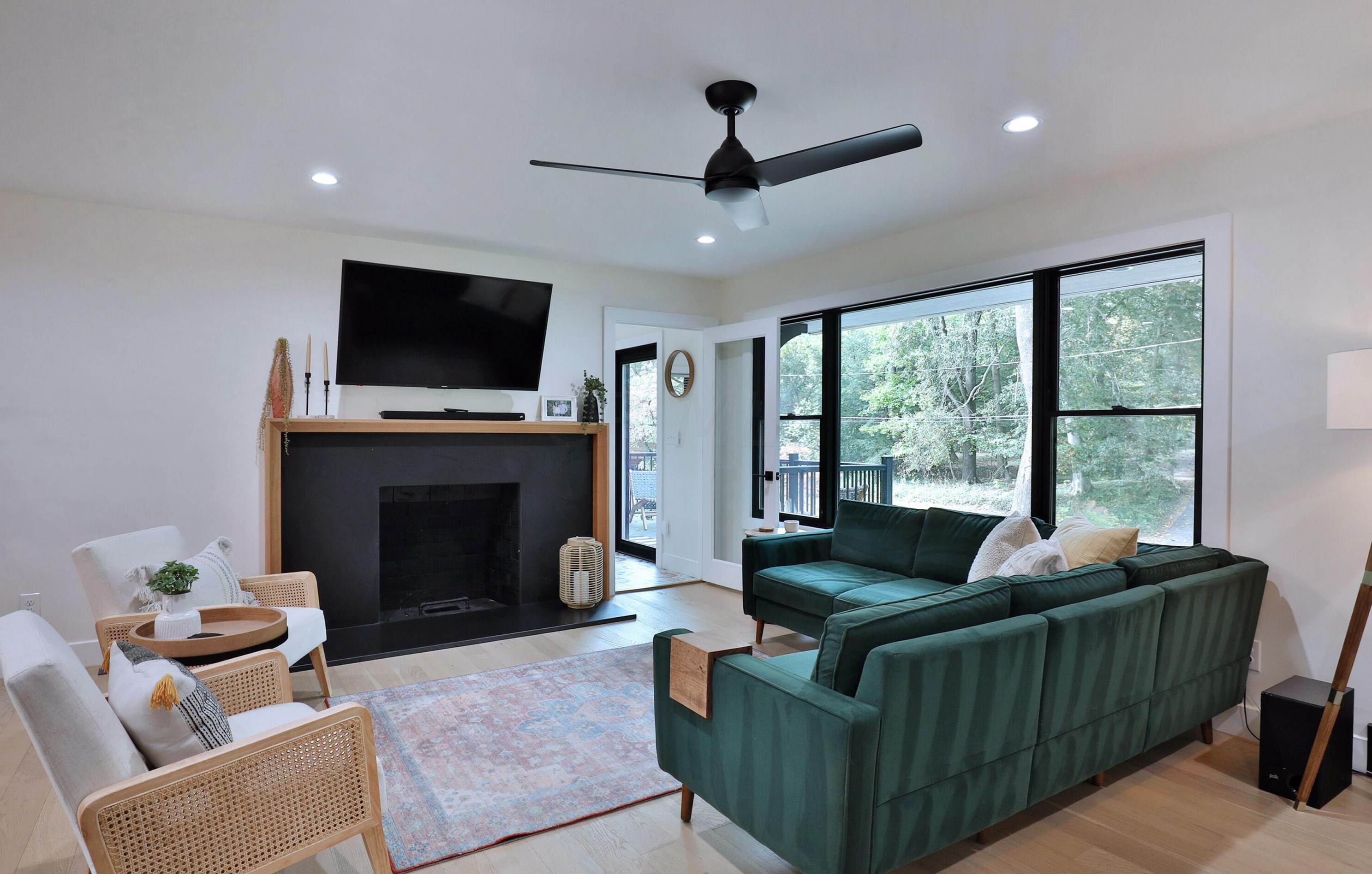 217 Canyon Dr, Columbus OH  43214-3105 exterior